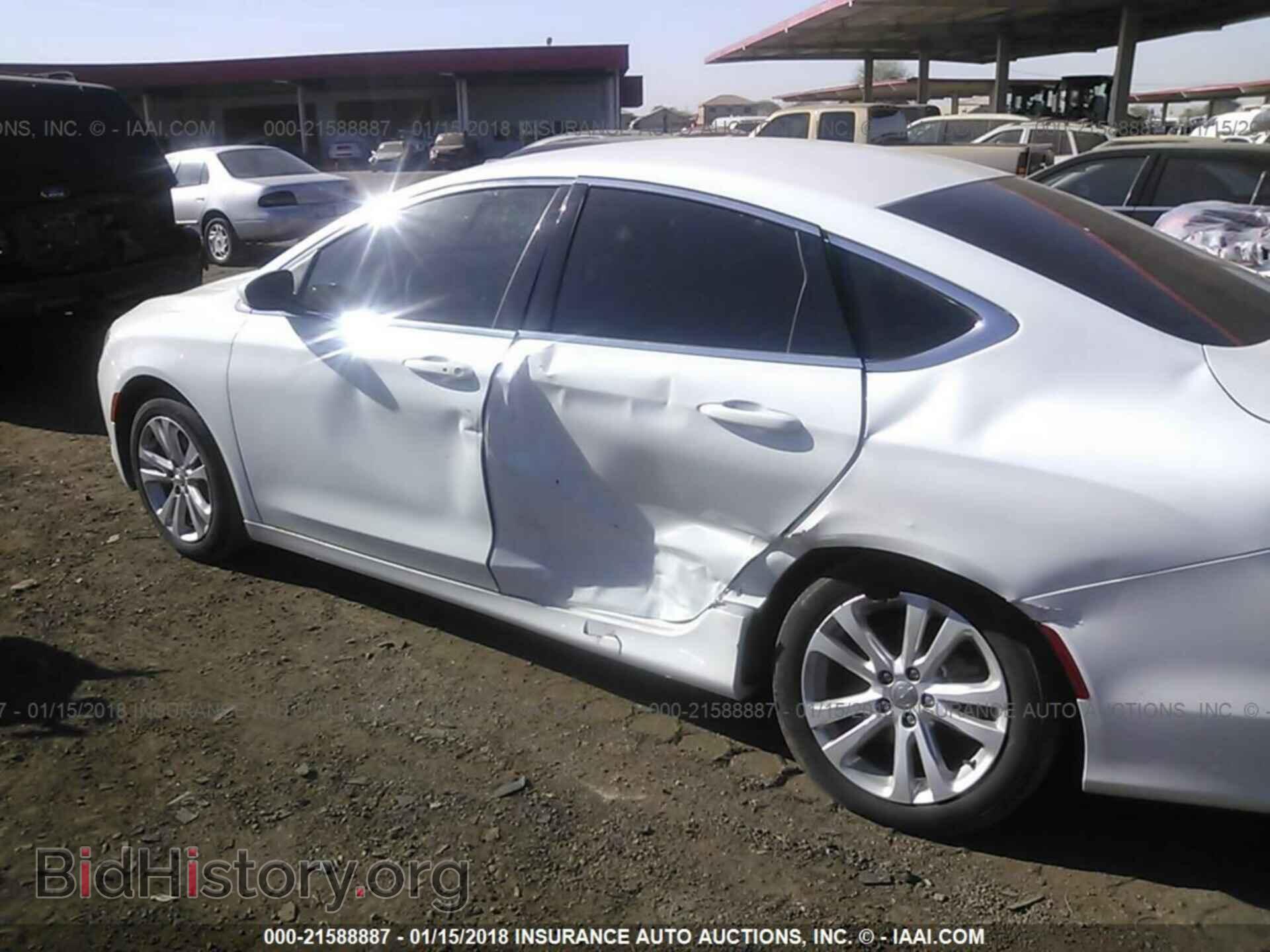 2015 Chrysler 200 - VIN: 1C3CCCAB3FN755665 - Photo 6