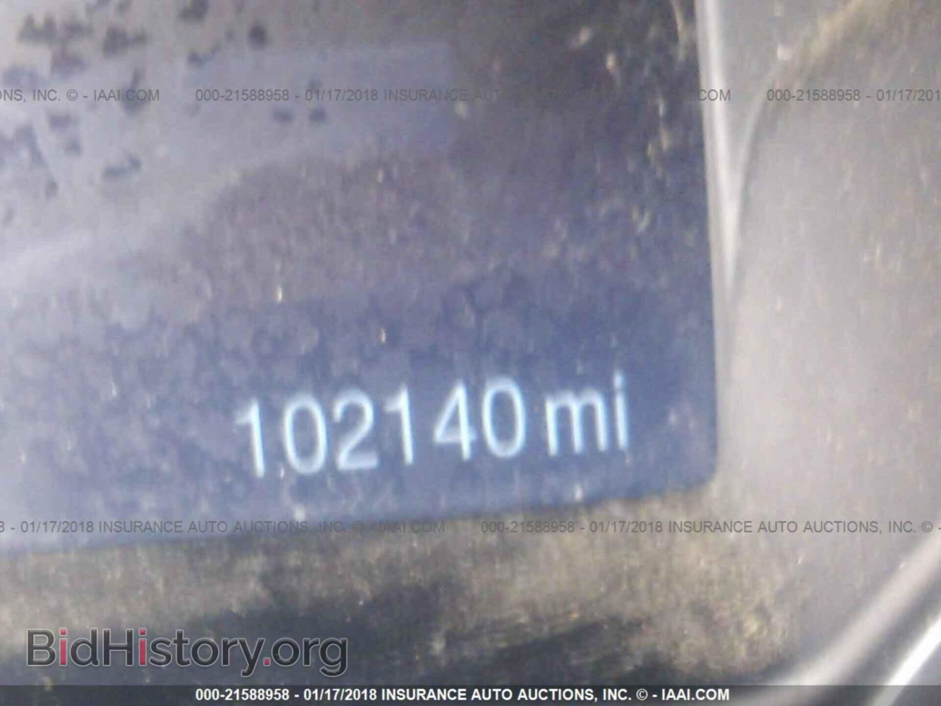 2012 Ford Focus - VIN: 1FAHP3M20CL140747 - Photo 7