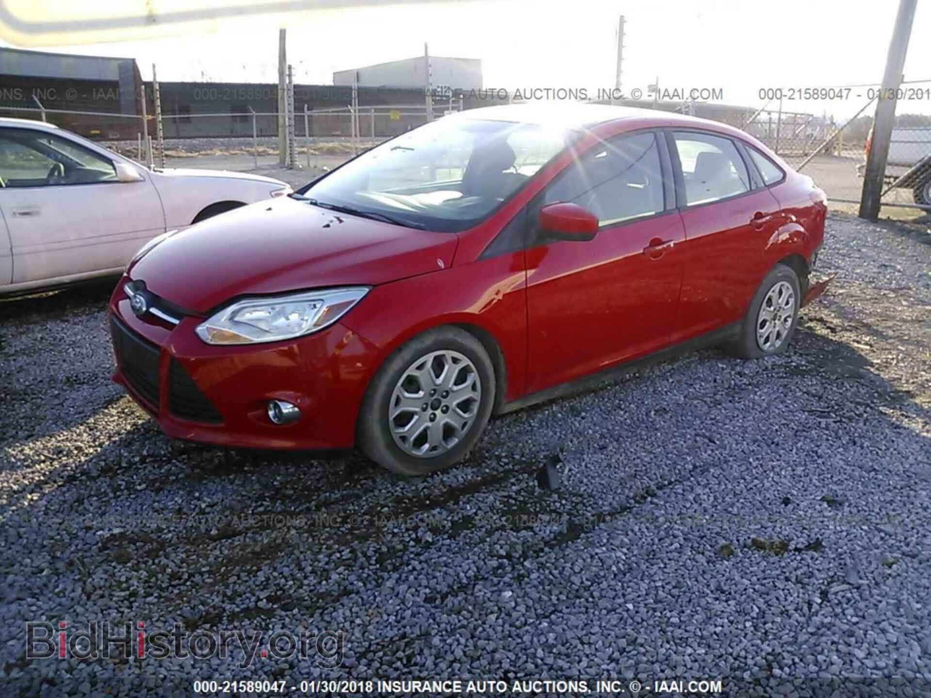 2012 Ford Focus - VIN: 1FAHP3F2XCL352391 - Фото 2