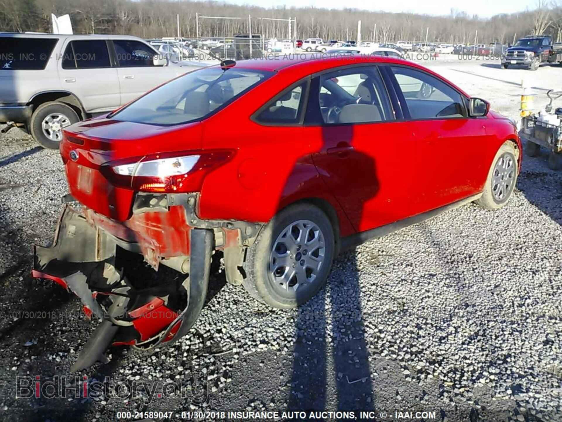 2012 Ford Focus - VIN: 1FAHP3F2XCL352391 - Фото 4