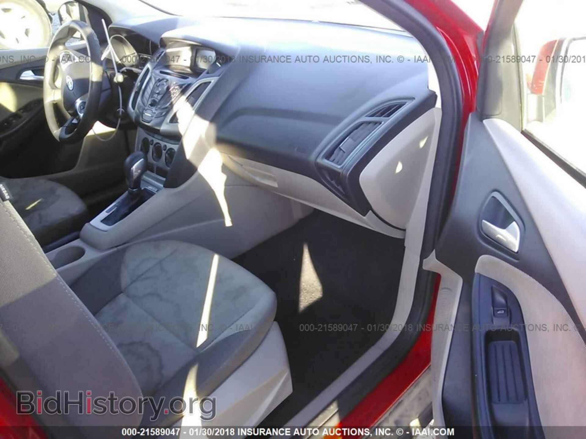2012 Ford Focus - VIN: 1FAHP3F2XCL352391 - Фото 5