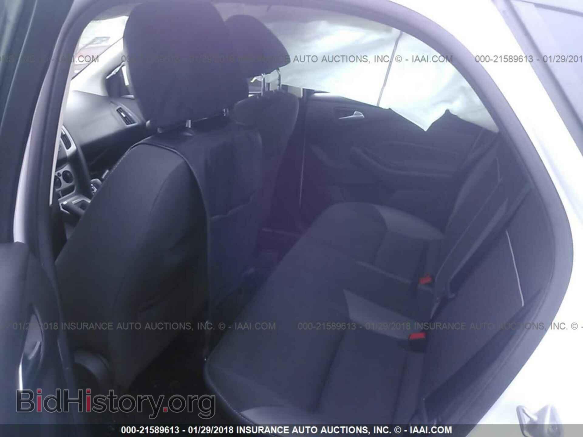 2014 Ford Focus - VIN: 1FADP3F24EL164628 - Photo 8