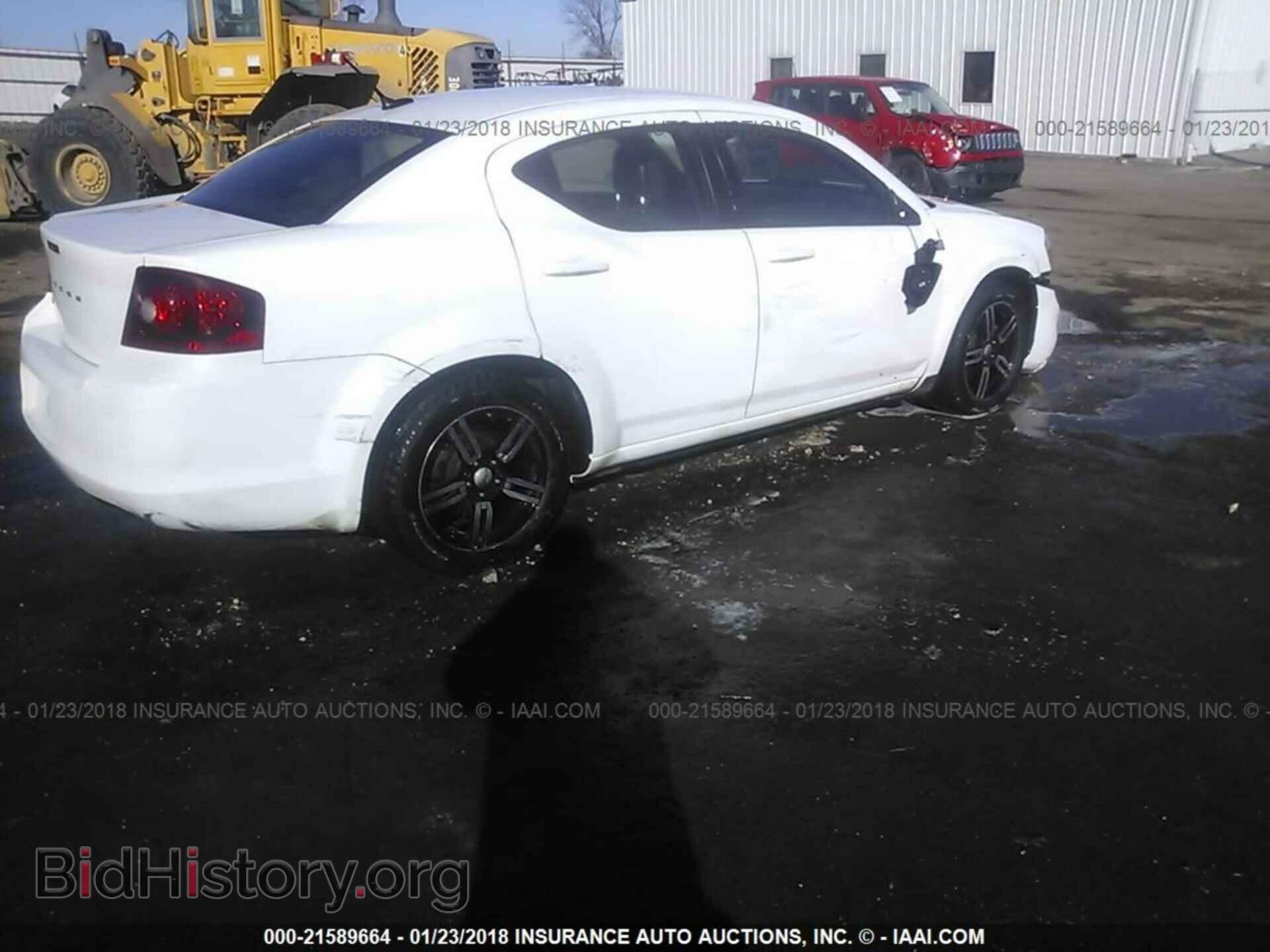 2011 Dodge Avenger - VIN: 1B3BD4FB6BN626219 - Photo 4
