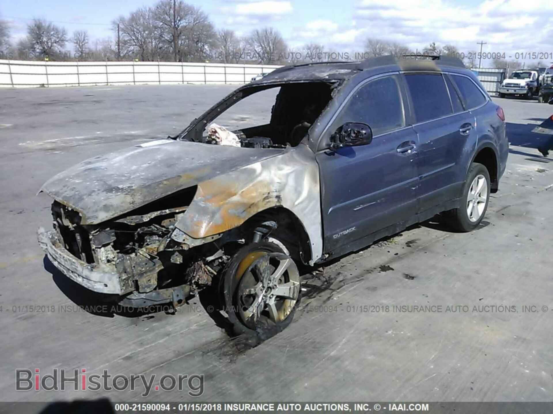 2014 Subaru Outback - VIN: 4S4BRCCC3E3253286 - Фото 2