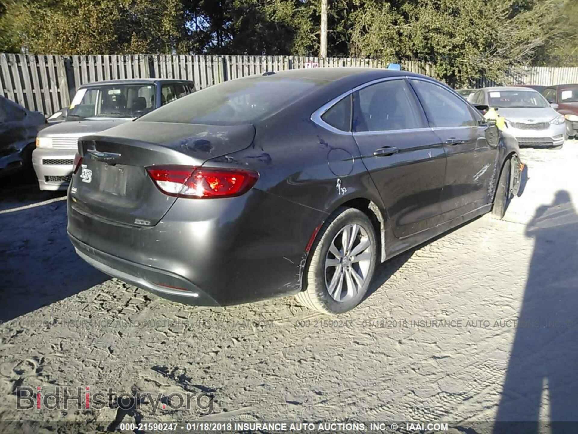 2015 Chrysler 200 - VIN: 1C3CCCAB0FN633507 - Photo 4