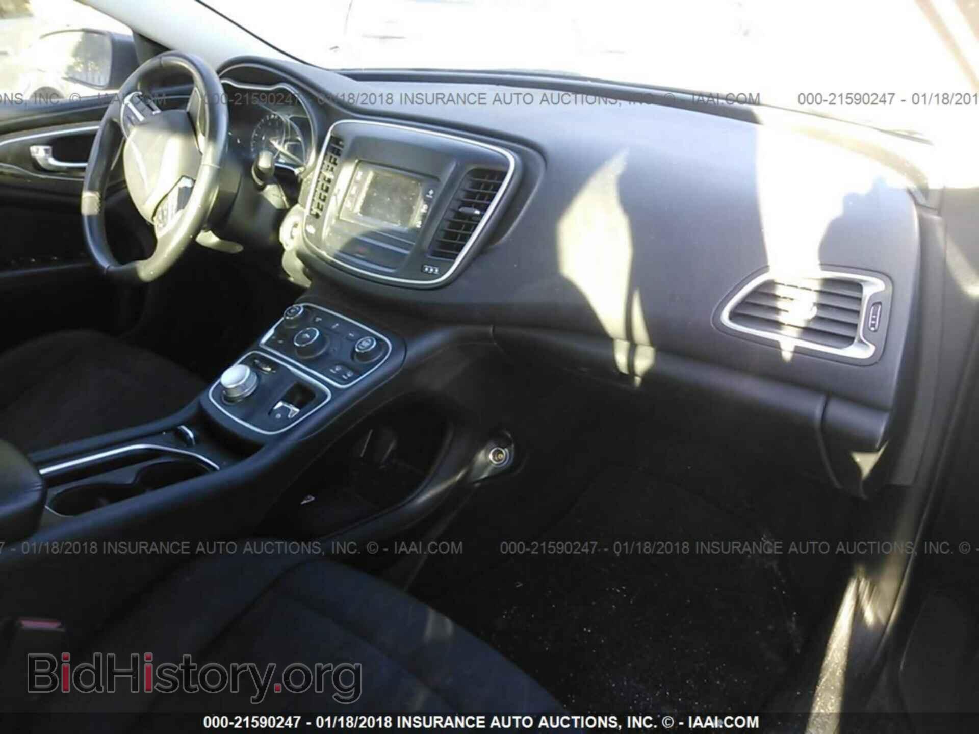 2015 Chrysler 200 - VIN: 1C3CCCAB0FN633507 - Photo 5