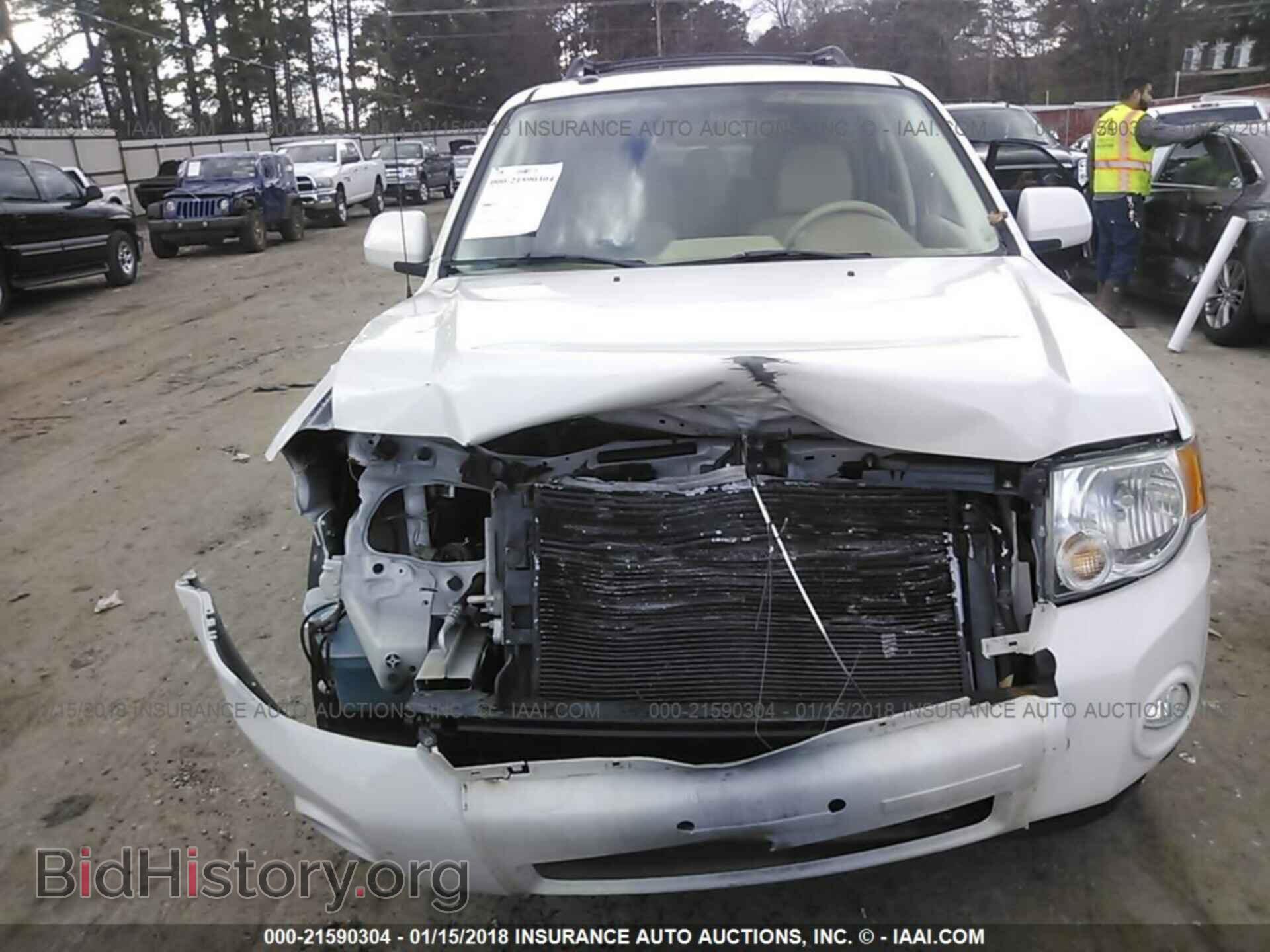 2011 Ford Escape - VIN: 1FMCU0E73BKC29475 - Фото 6