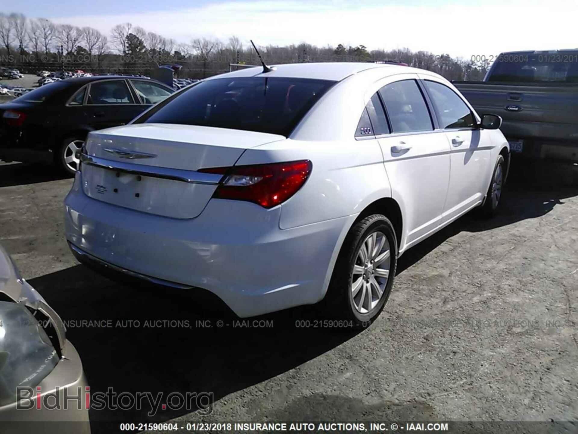 2012 Chrysler 200 - VIN: 1C3CCBBB2CN125298 - Фото 4