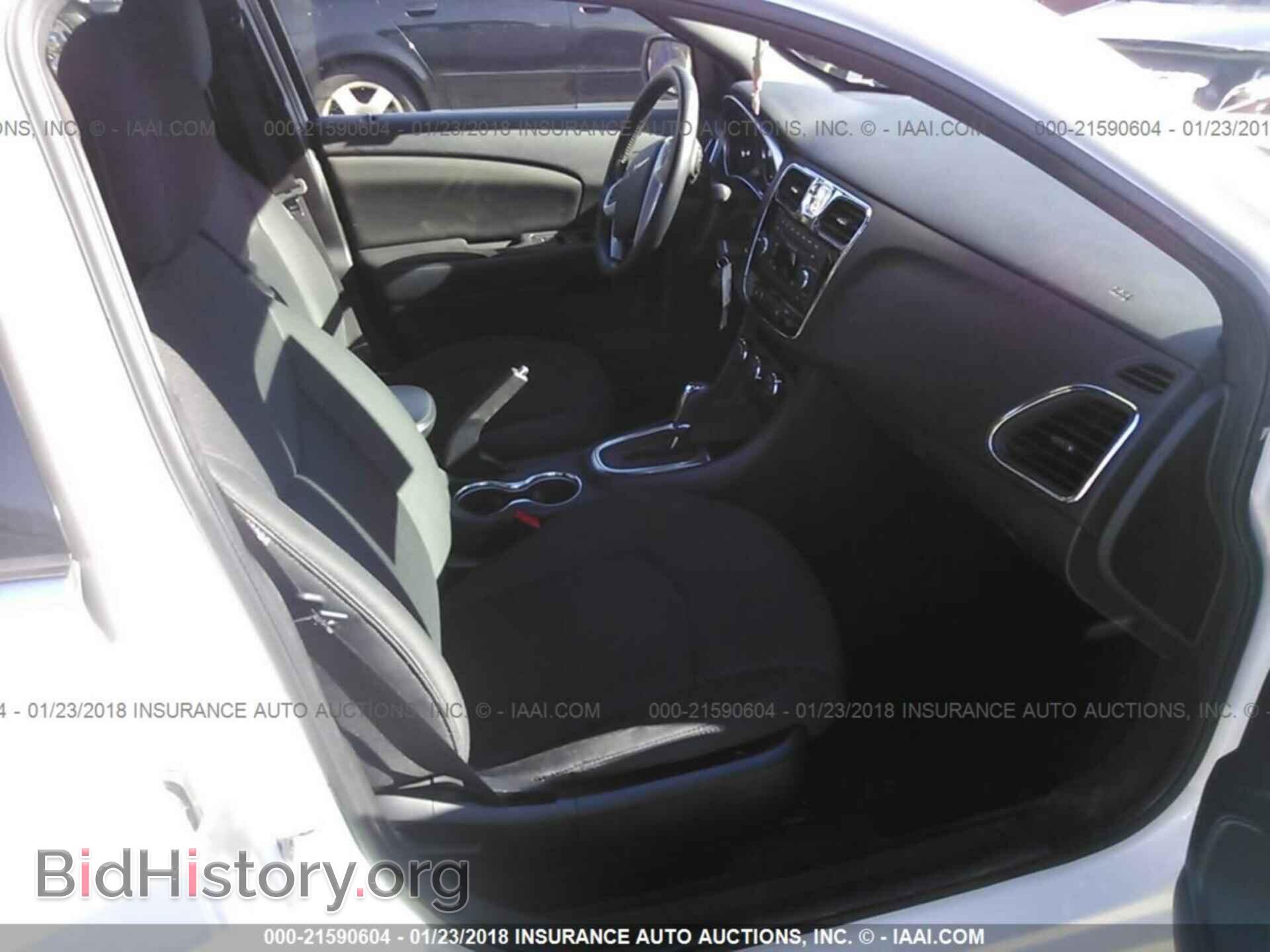 2012 Chrysler 200 - VIN: 1C3CCBBB2CN125298 - Фото 5