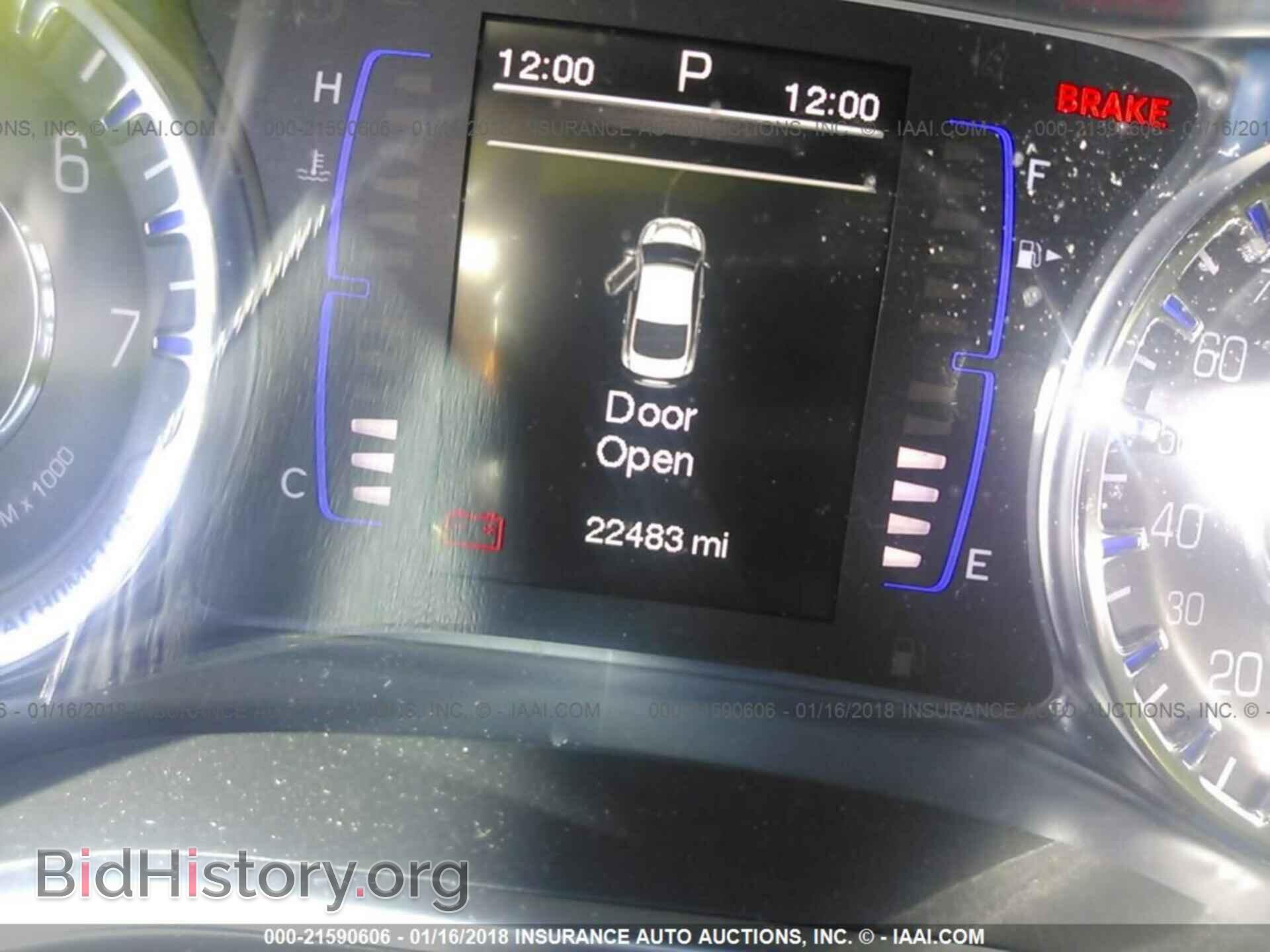 2015 Chrysler 200 - VIN: 1C3CCCAB0FN696820 - Photo 7