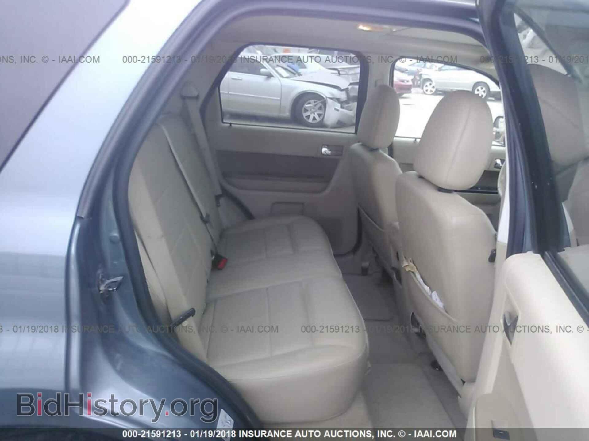 2011 Ford Escape - VIN: 1FMCU0EG4BKB97586 - Photo 8