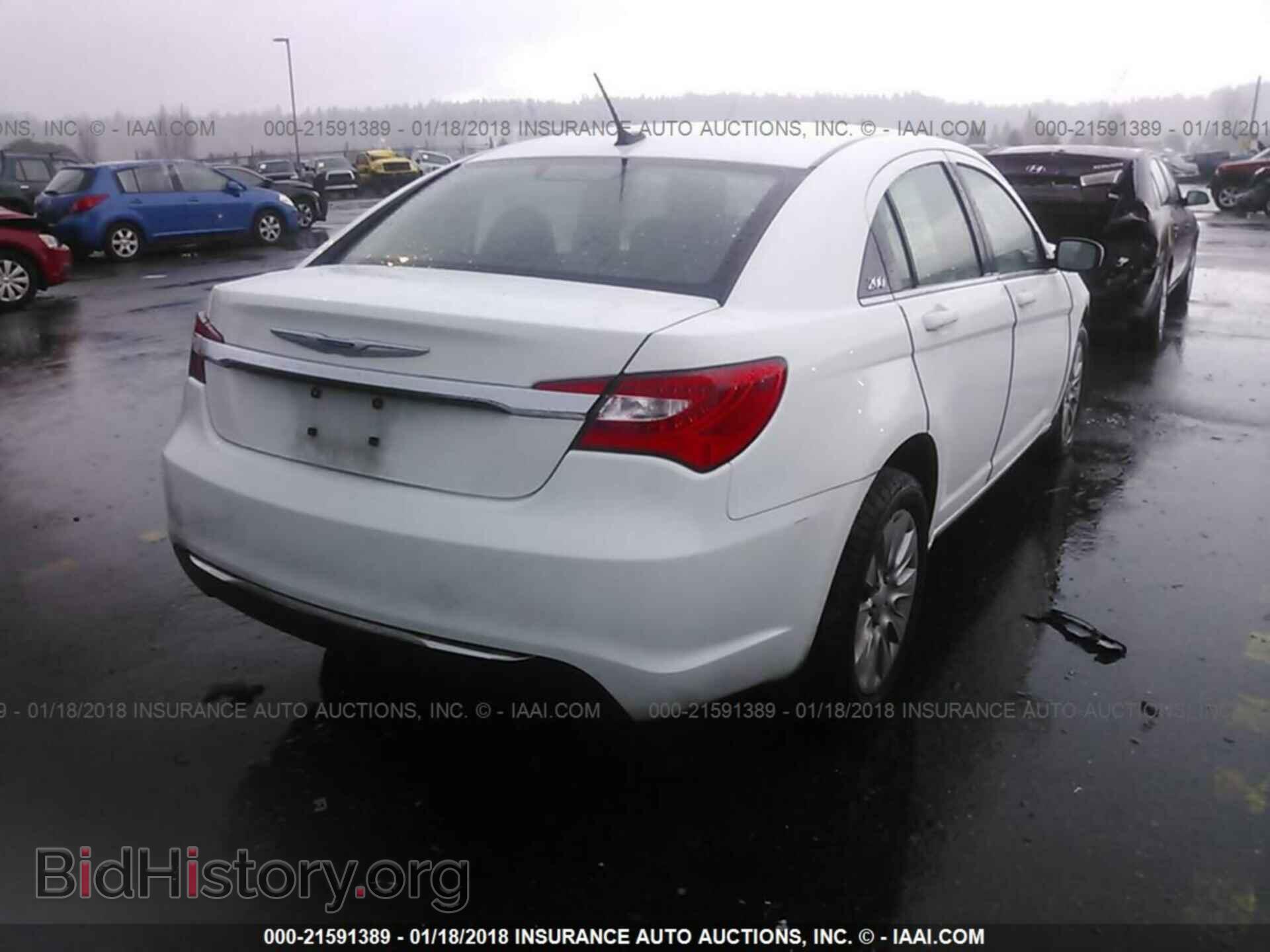 2013 Chrysler 200 - VIN: 1C3CCBAB2DN691254 - Photo 4