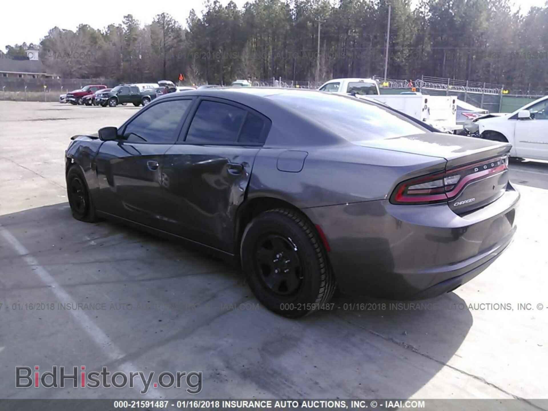 2015 Dodge Charger - VIN: 2C3CDXAT7FH890895 - Photo 3