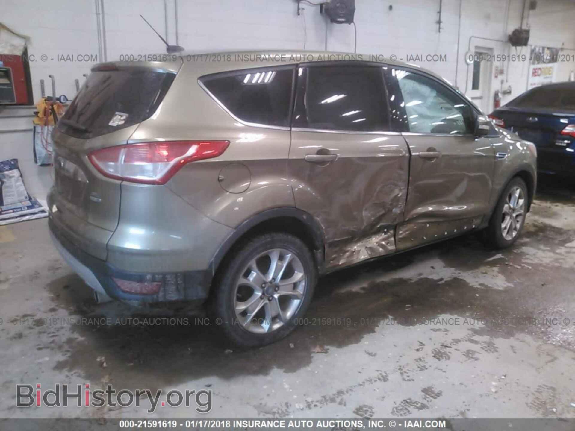 2013 Ford Escape - VIN: 1FMCU9H96DUA25097 - Photo 4
