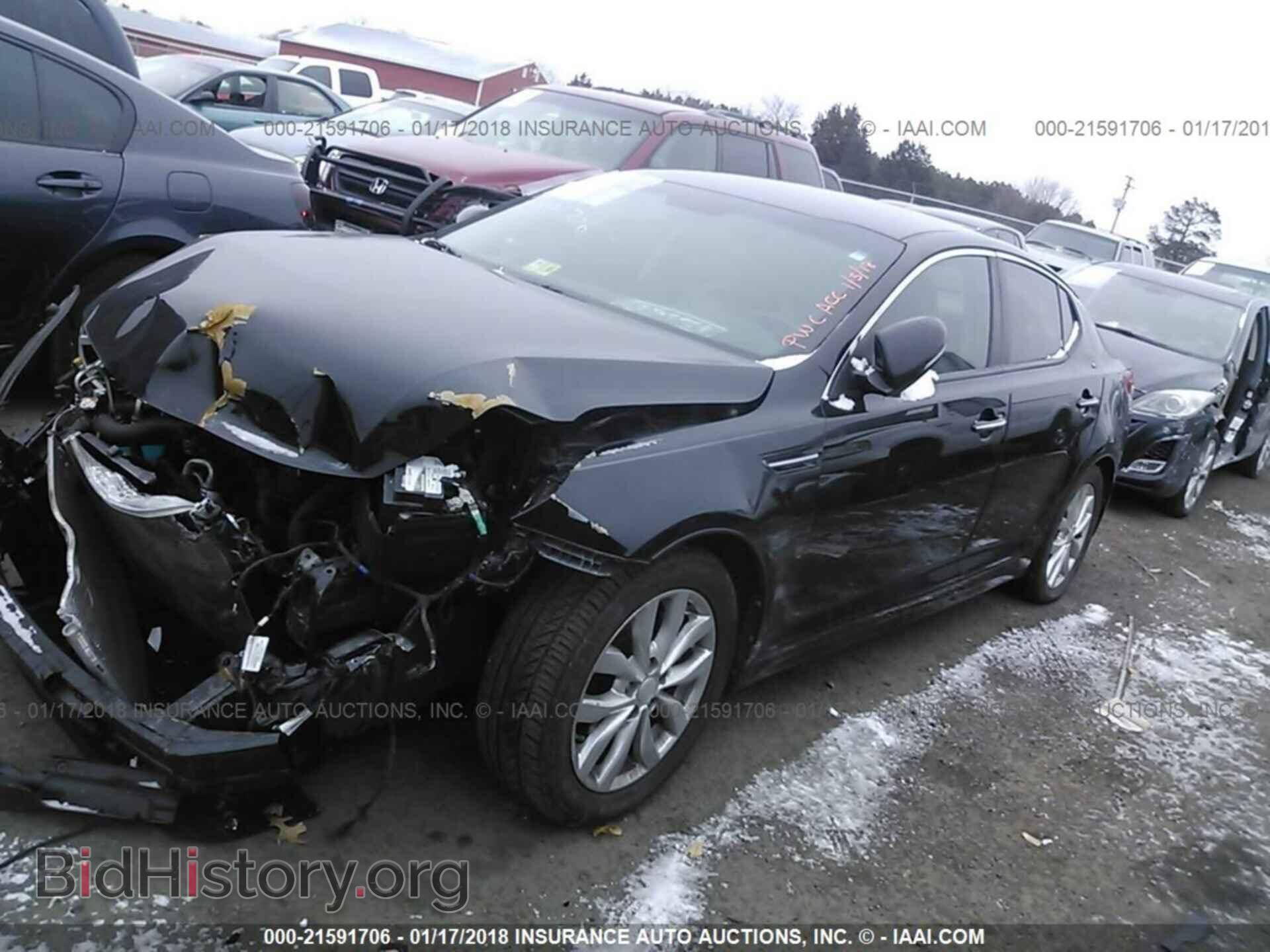 2014 Kia Optima - VIN: 5XXGN4A73EG272003 - Photo 2