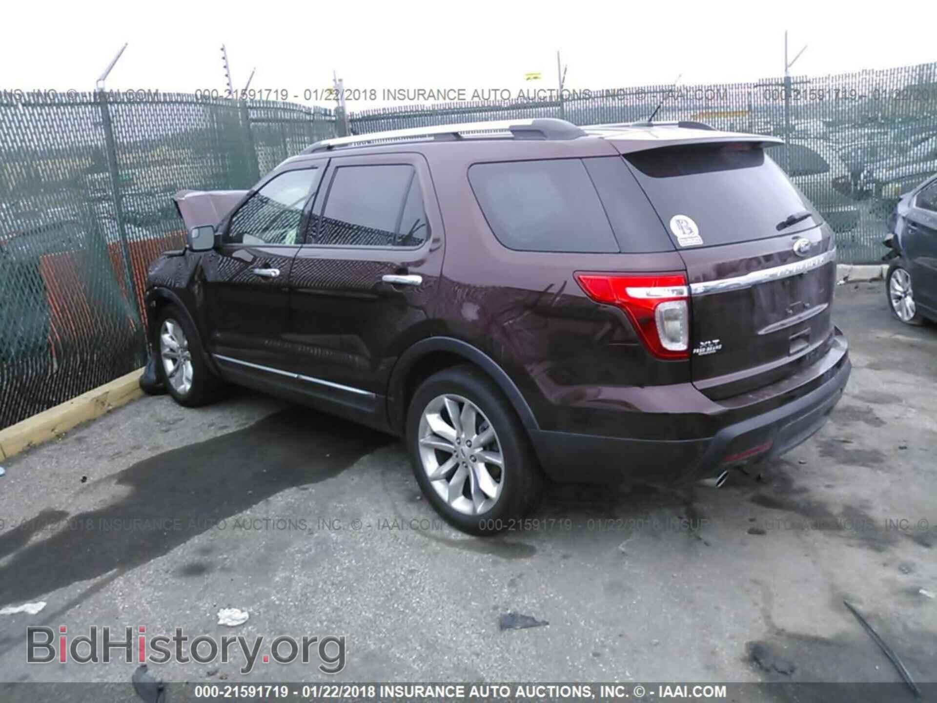 2012 Ford Explorer - VIN: 1FMHK7D82CGA07030 - Фото 3