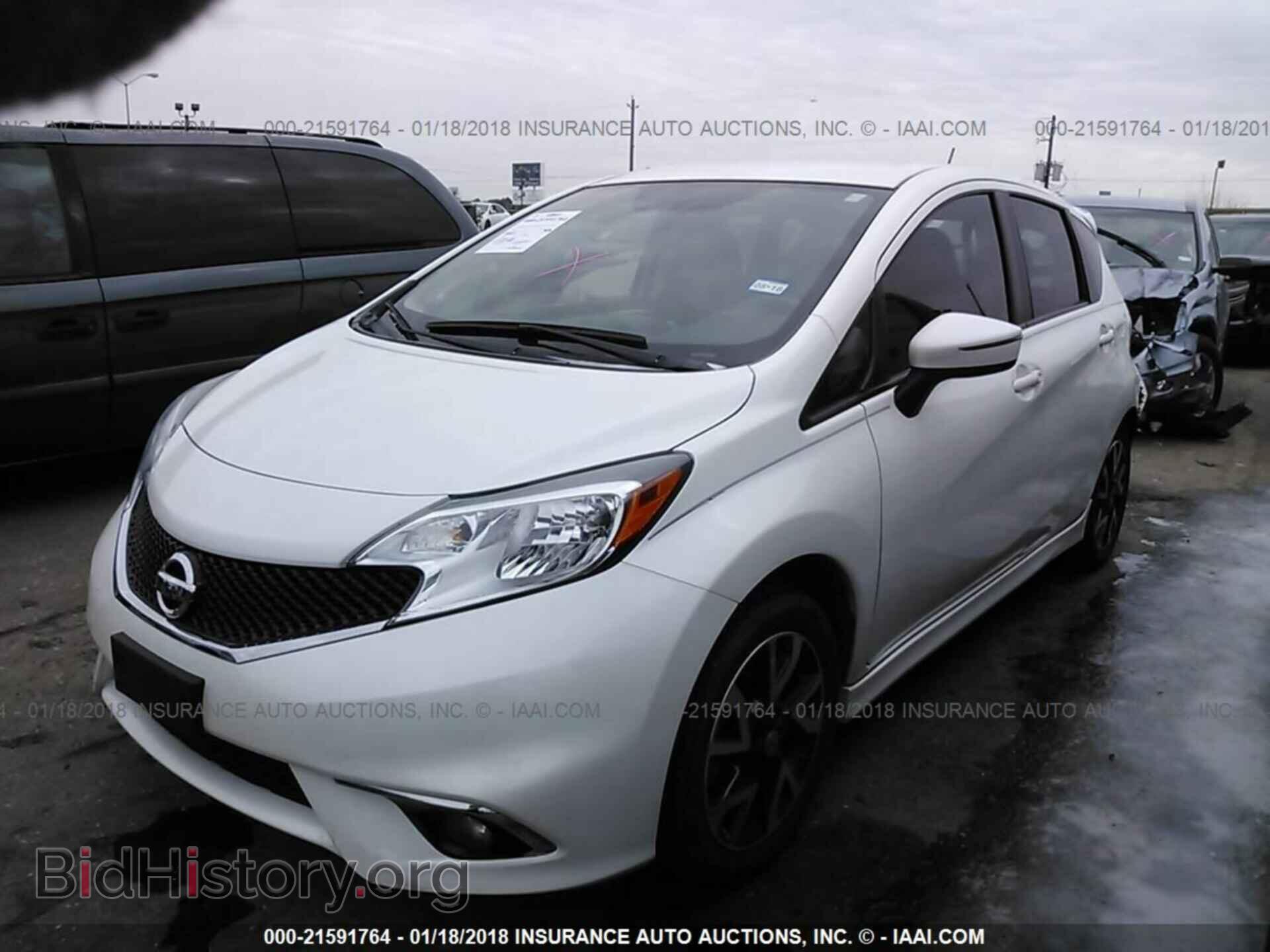 2015 Nissan Versa note - VIN: 3N1CE2CP6FL435087 - Фото 2