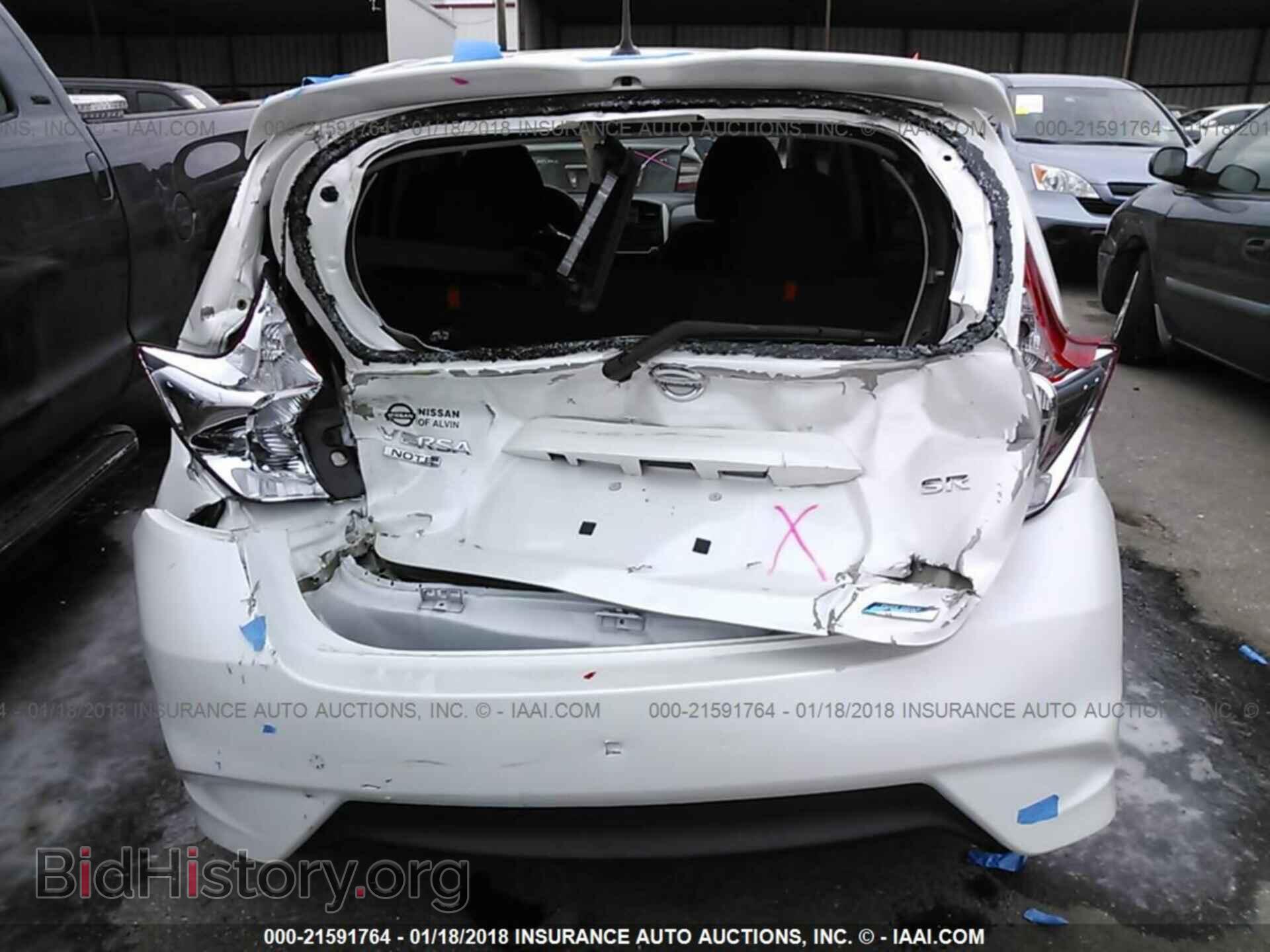 2015 Nissan Versa note - VIN: 3N1CE2CP6FL435087 - Фото 6