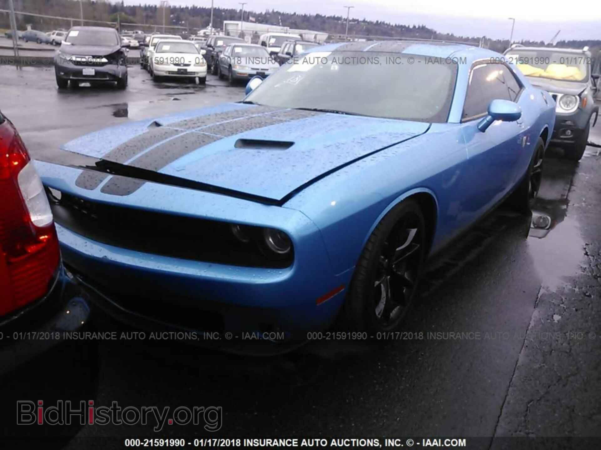 2016 Dodge Challenger - VIN: 2C3CDZAG5GH131744 - Photo 2