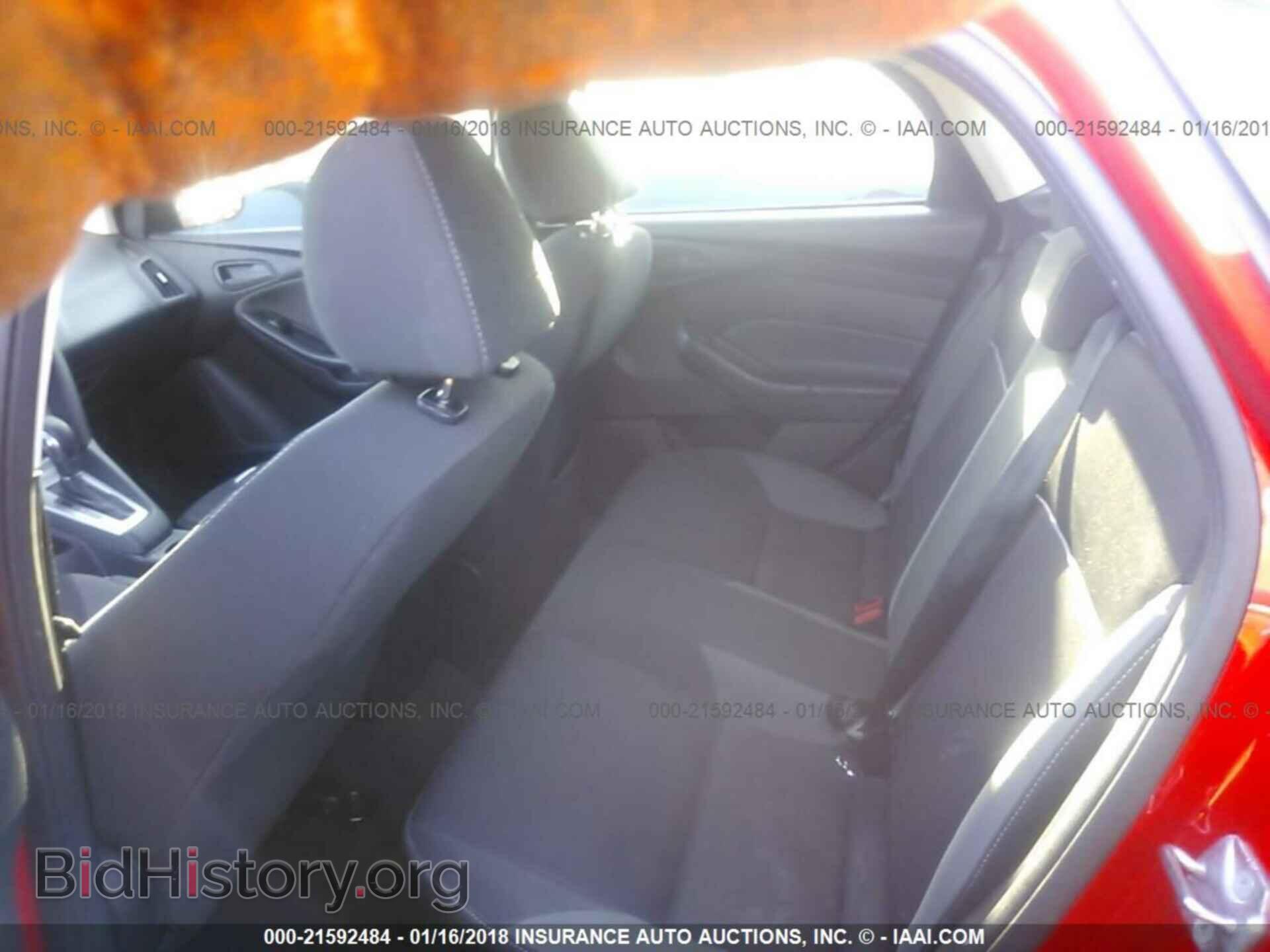 2012 Ford Focus - VIN: 1FAHP3F23CL386124 - Photo 8