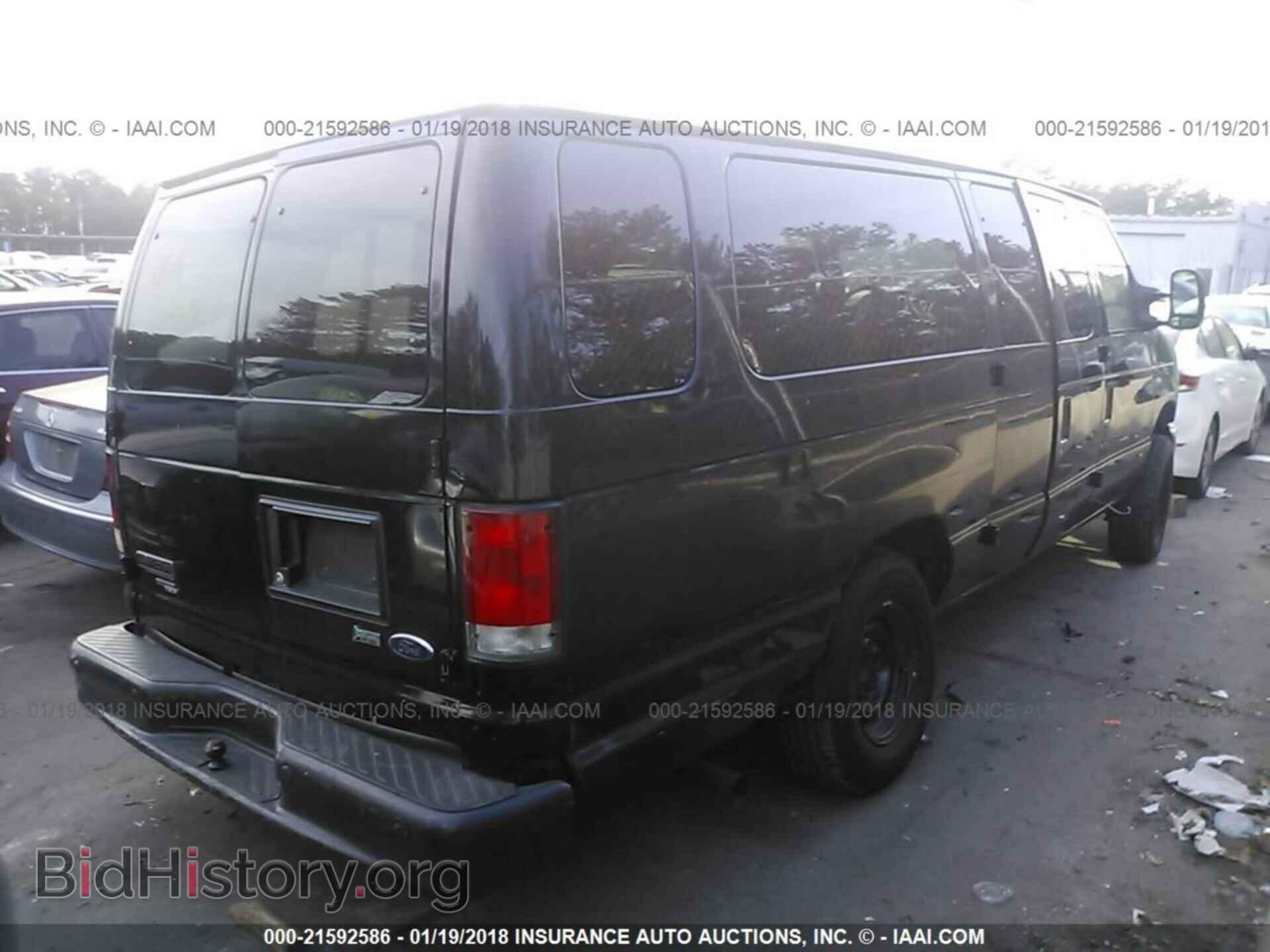 2011 Ford Econoline - VIN: 1FBSS3BL0BDB18710 - Фото 4