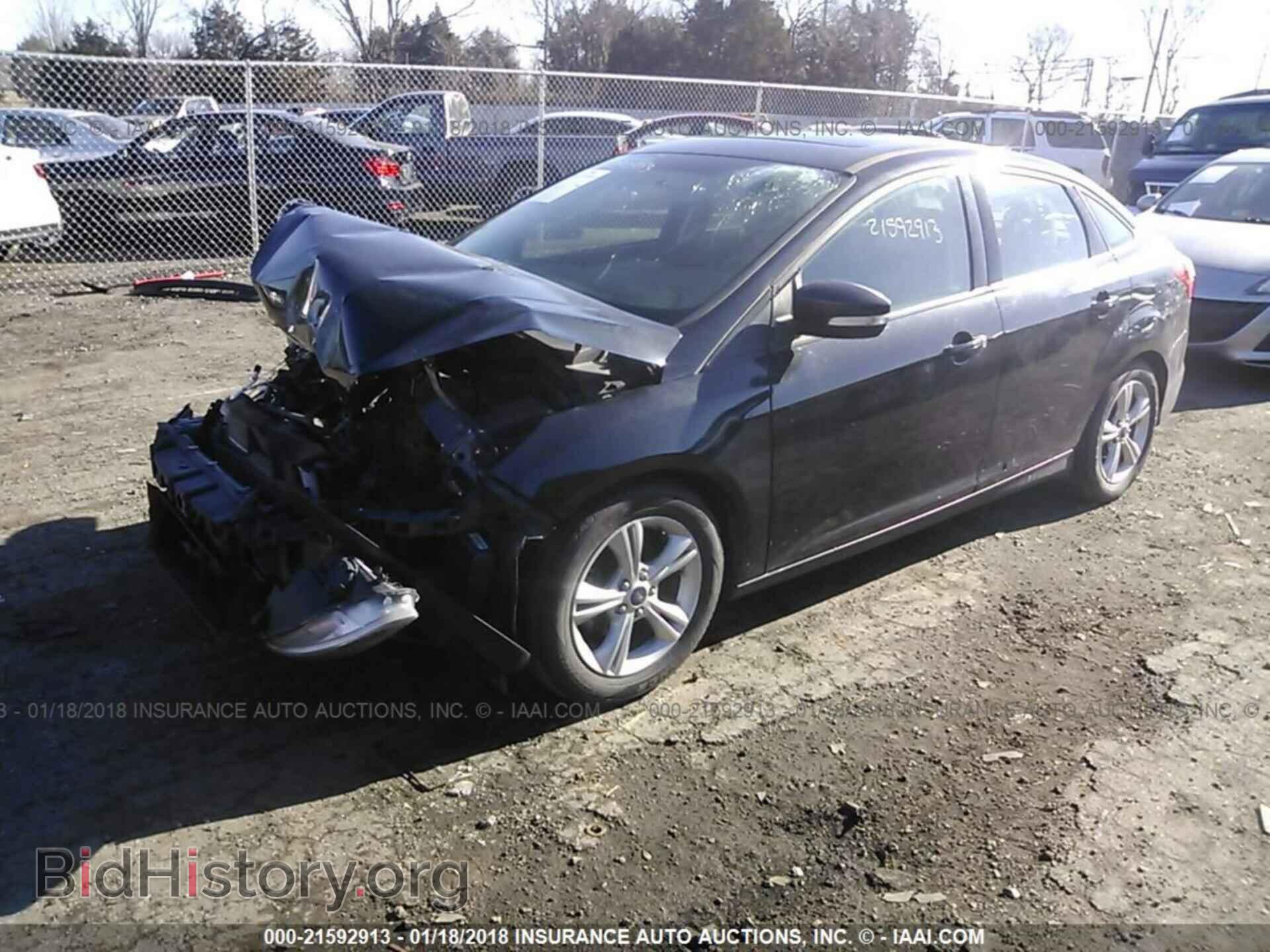 2014 Ford Focus - VIN: 1FADP3F23EL436084 - Photo 2