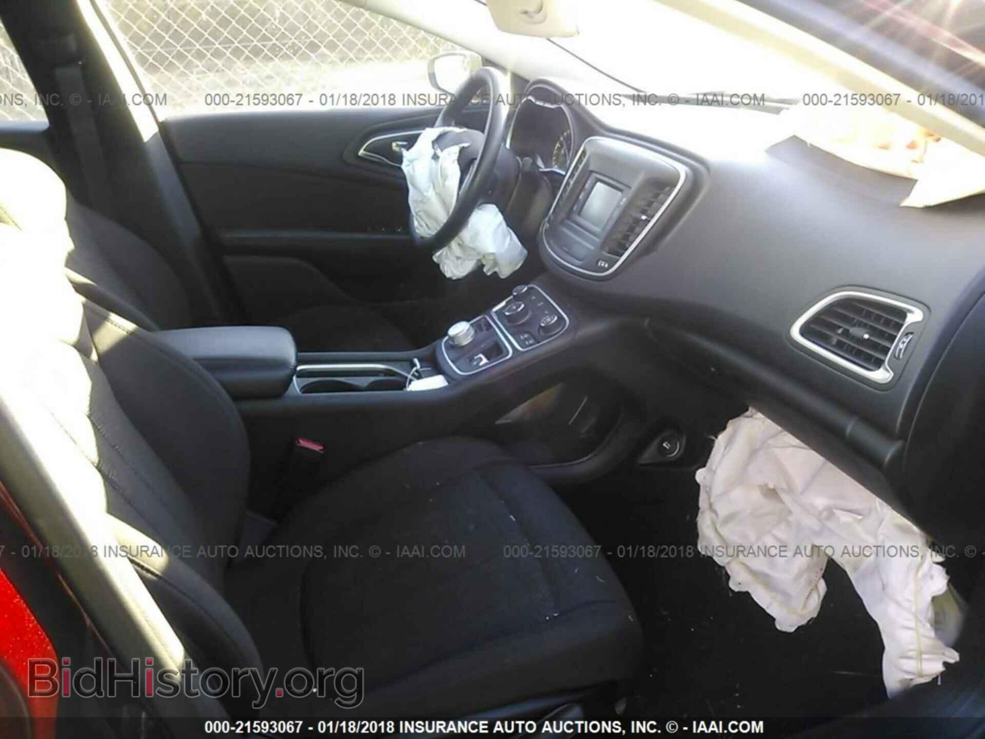 2015 Chrysler 200 - VIN: 1C3CCCAB0FN539594 - Photo 5
