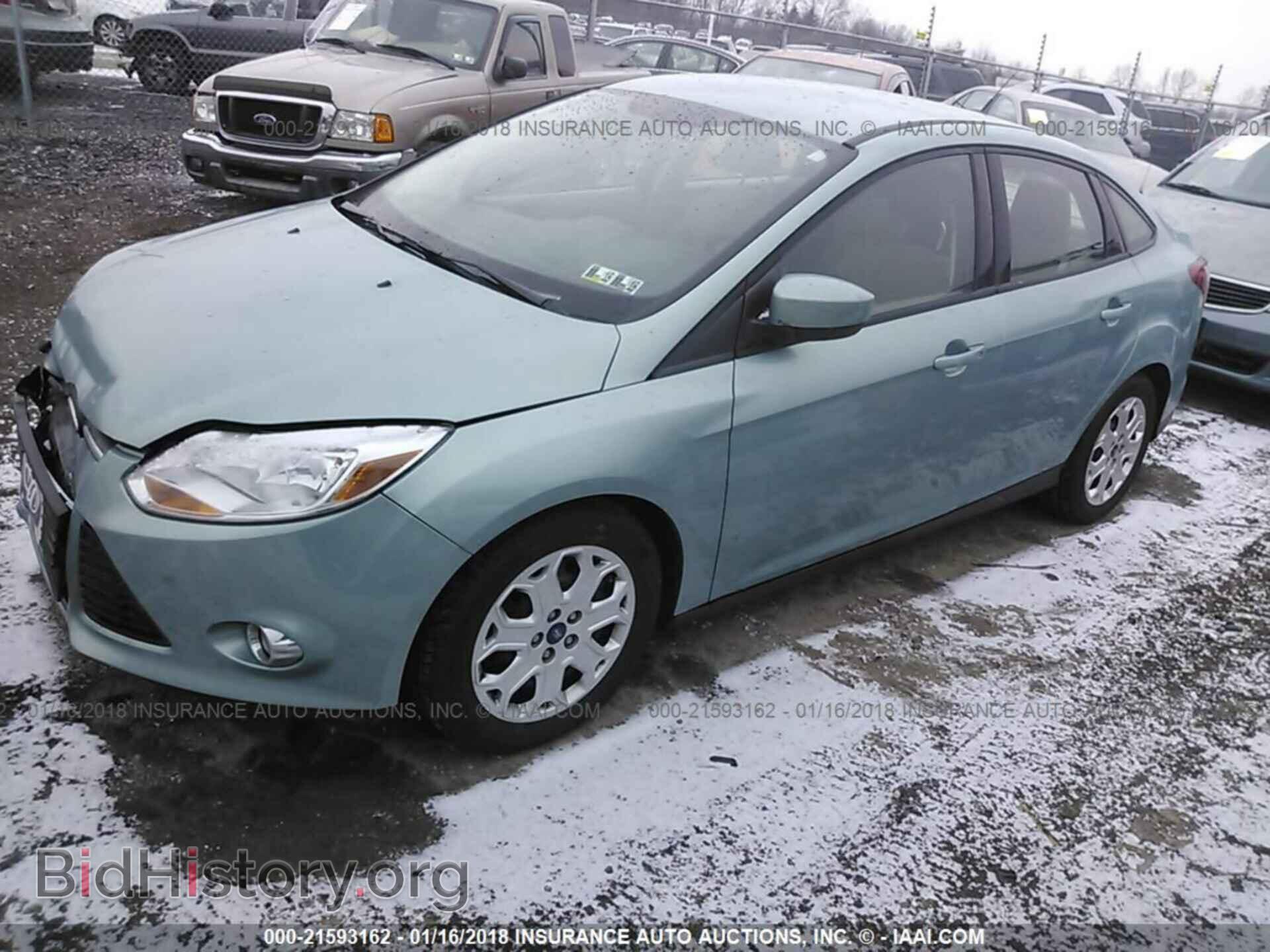 2012 Ford Focus - VIN: 1FAHP3F29CL297657 - Photo 2