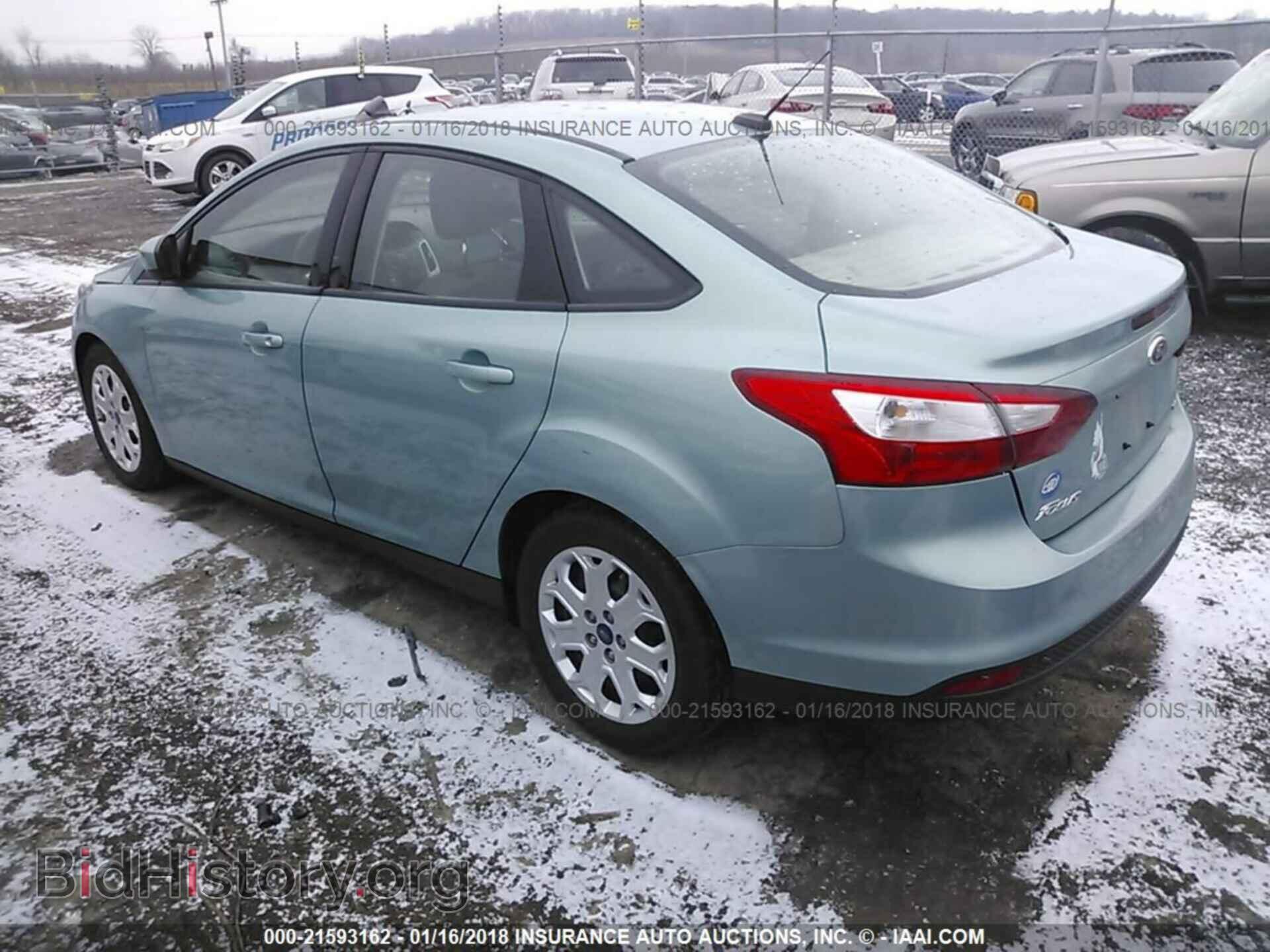2012 Ford Focus - VIN: 1FAHP3F29CL297657 - Photo 3