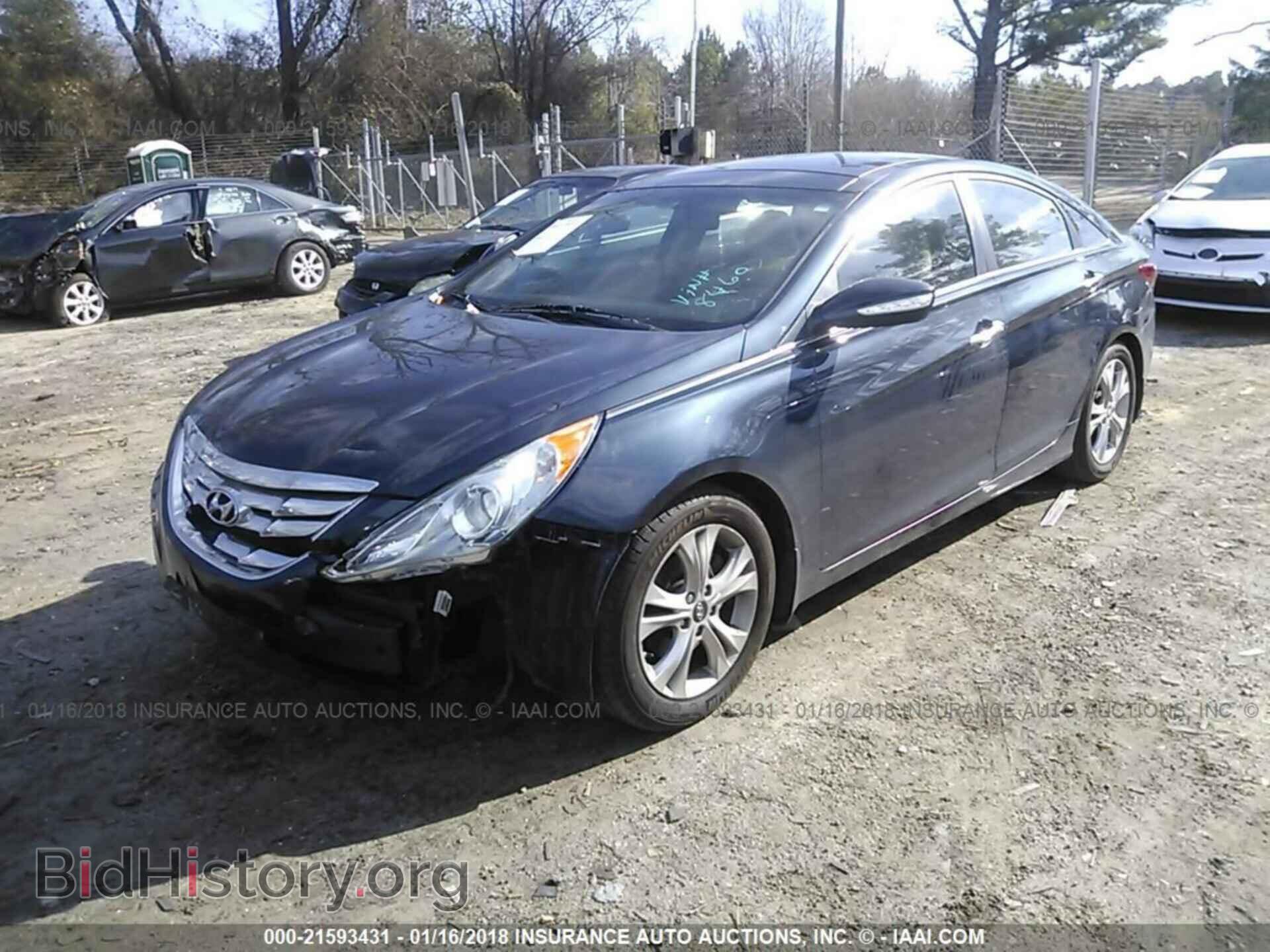 2012 Hyundai Sonata - VIN: 5NPEC4AC1CH348460 - Фото 2
