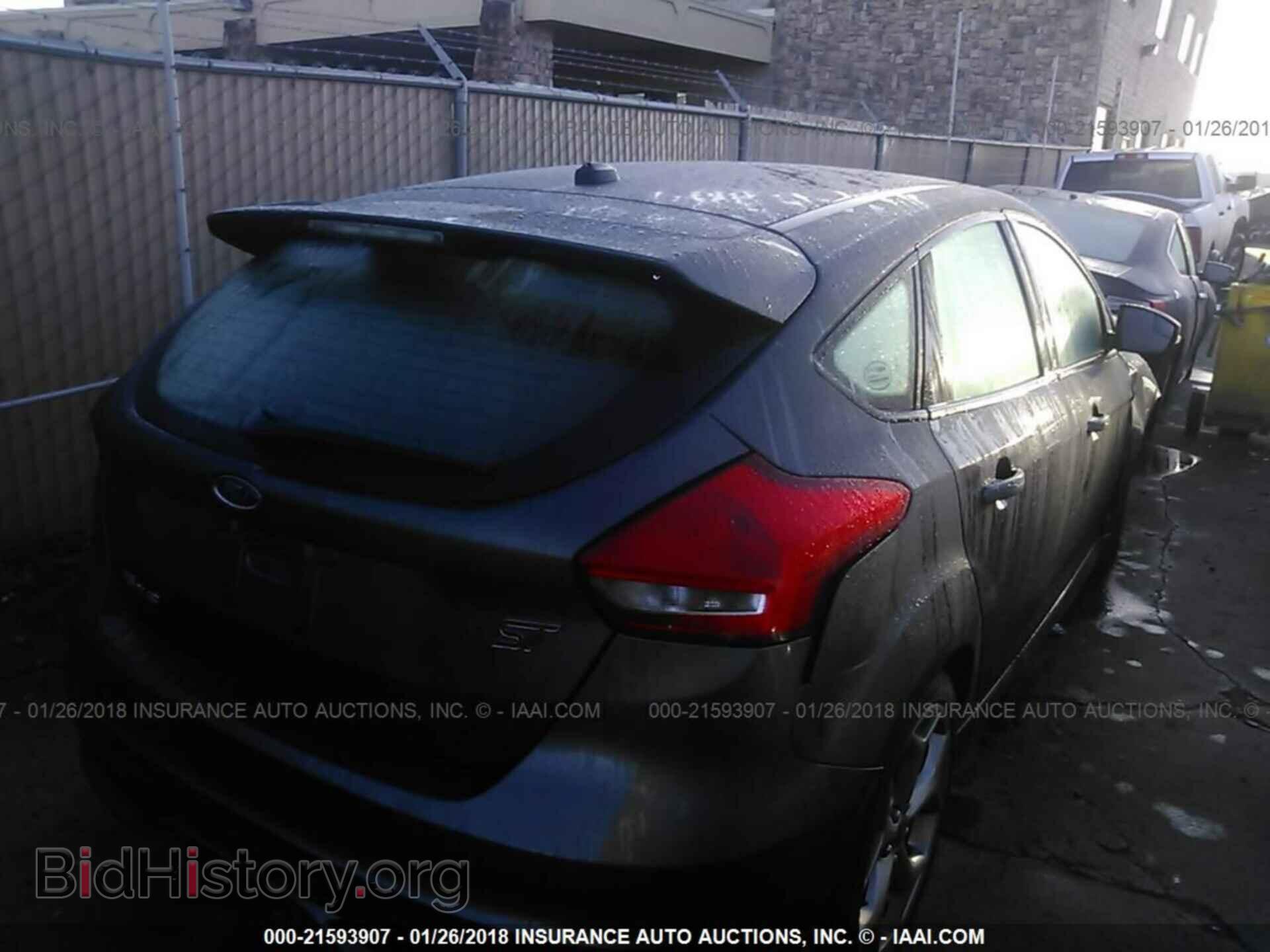 2016 Ford Focus - VIN: 1FADP3L99GL263207 - Фото 4