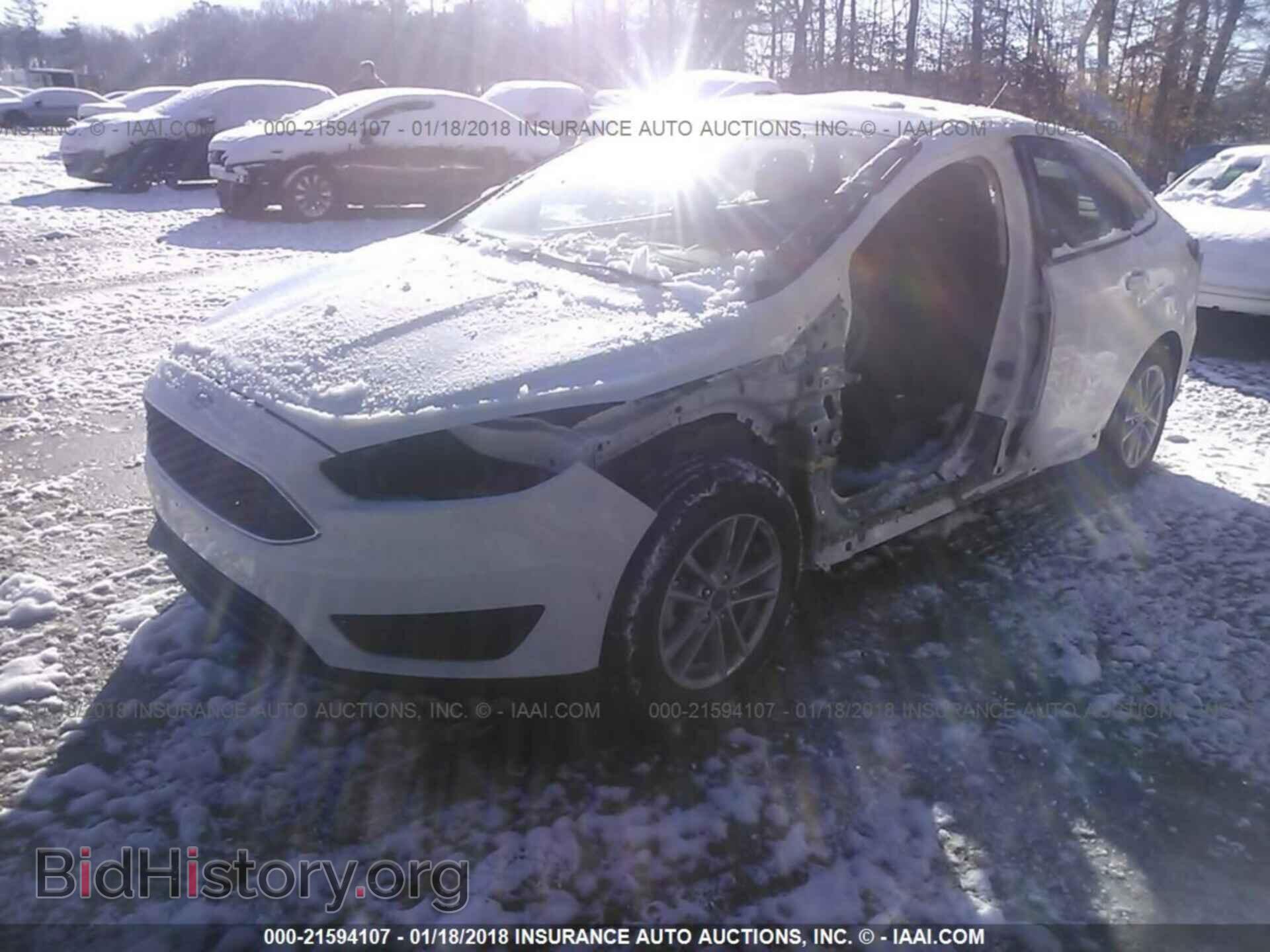 2017 Ford Focus - VIN: 1FADP3F2XHL288942 - Photo 2