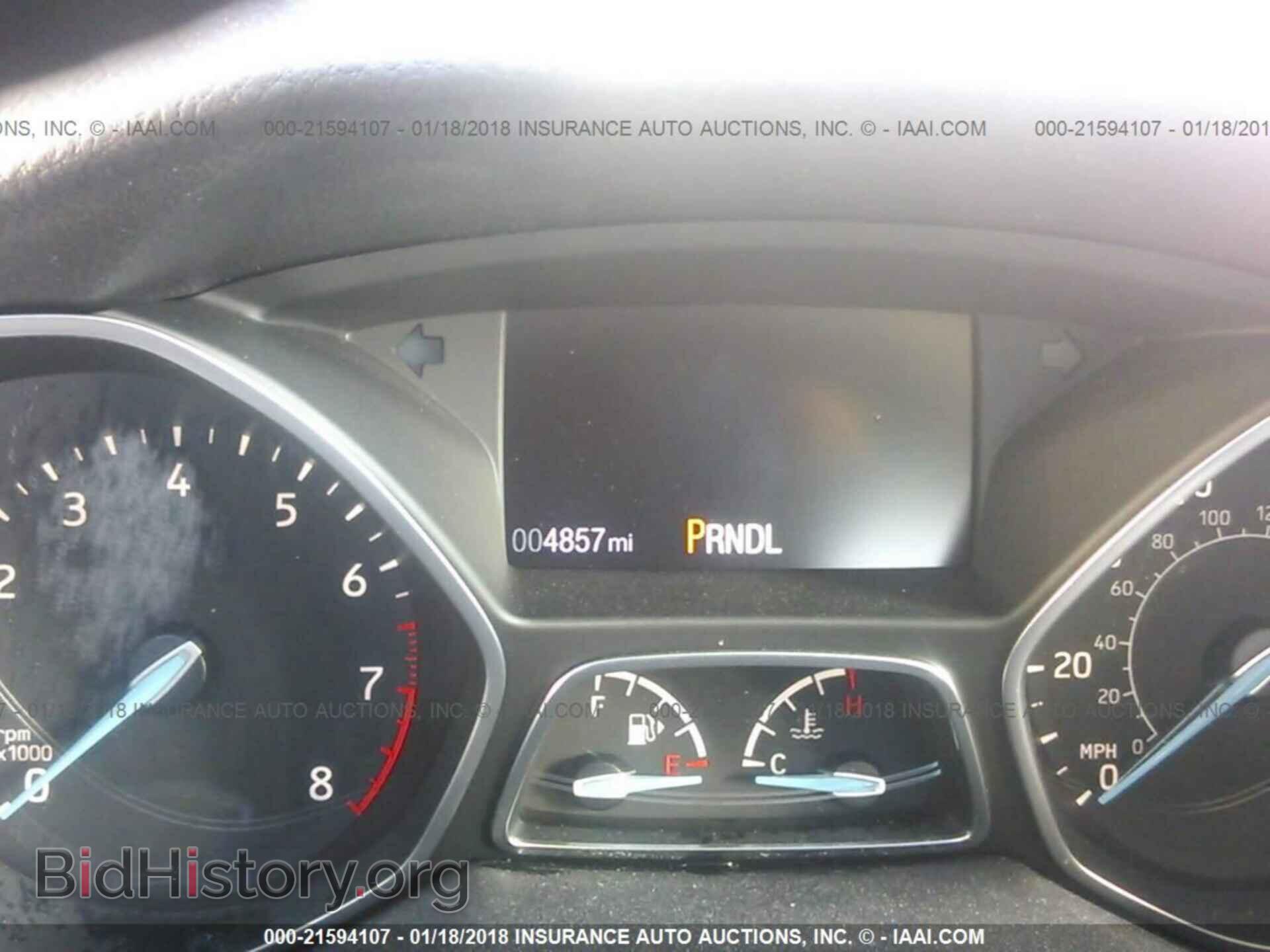 2017 Ford Focus - VIN: 1FADP3F2XHL288942 - Photo 7