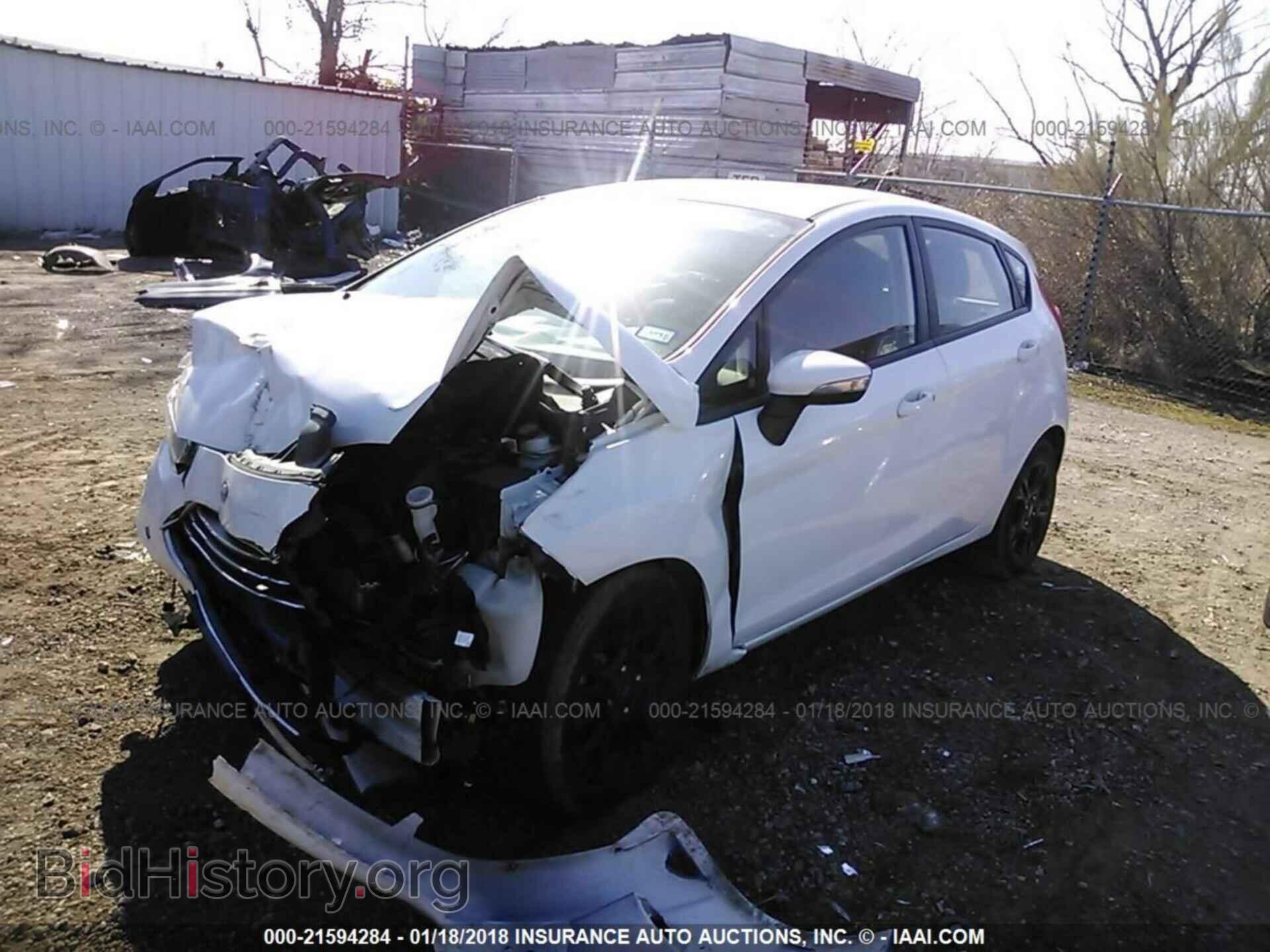 2014 Ford Fiesta - VIN: 3FADP4EJ1EM117912 - Photo 2