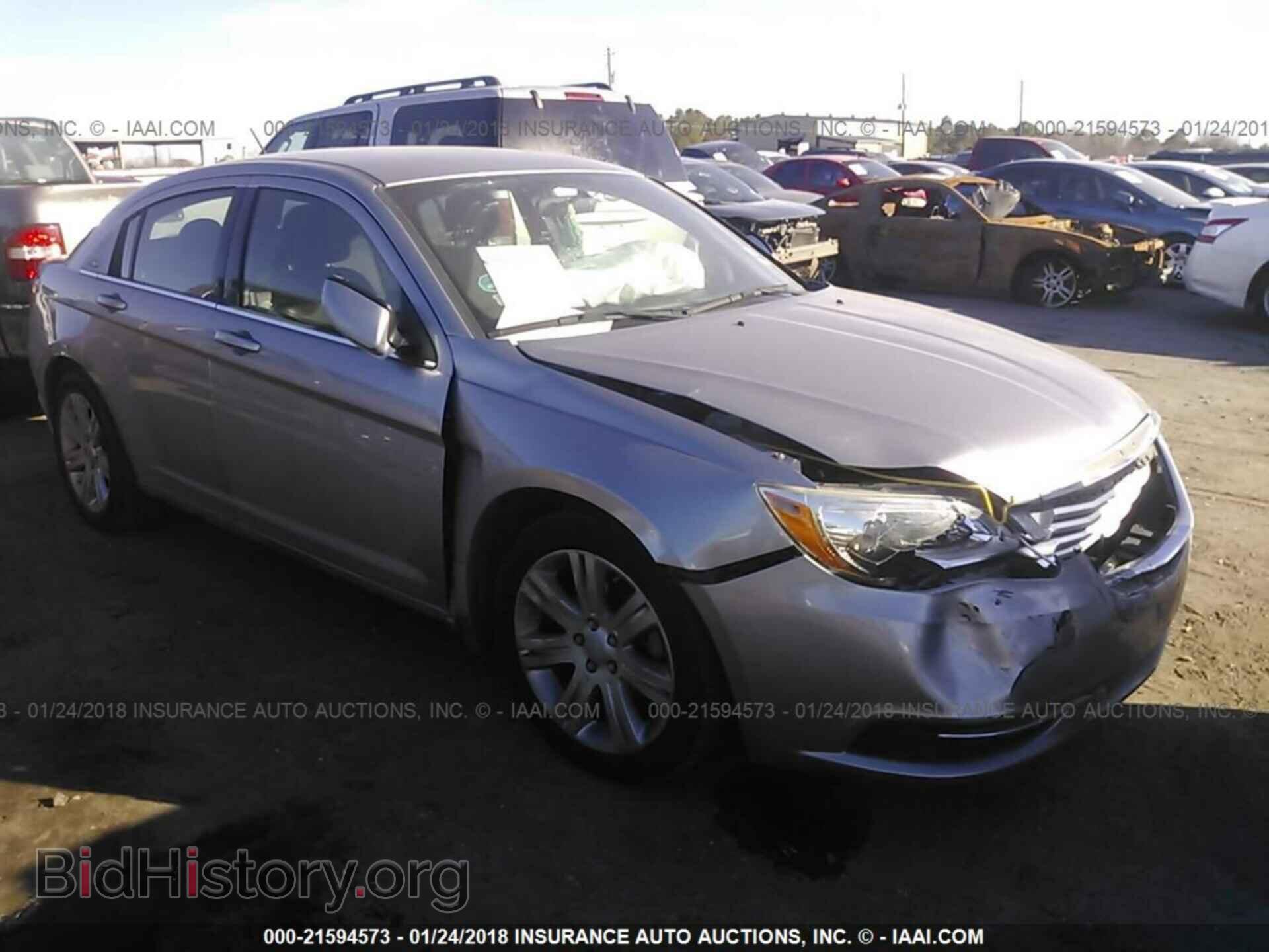 Photo 1C3CCBAB6DN671413 - Chrysler 200 2013
