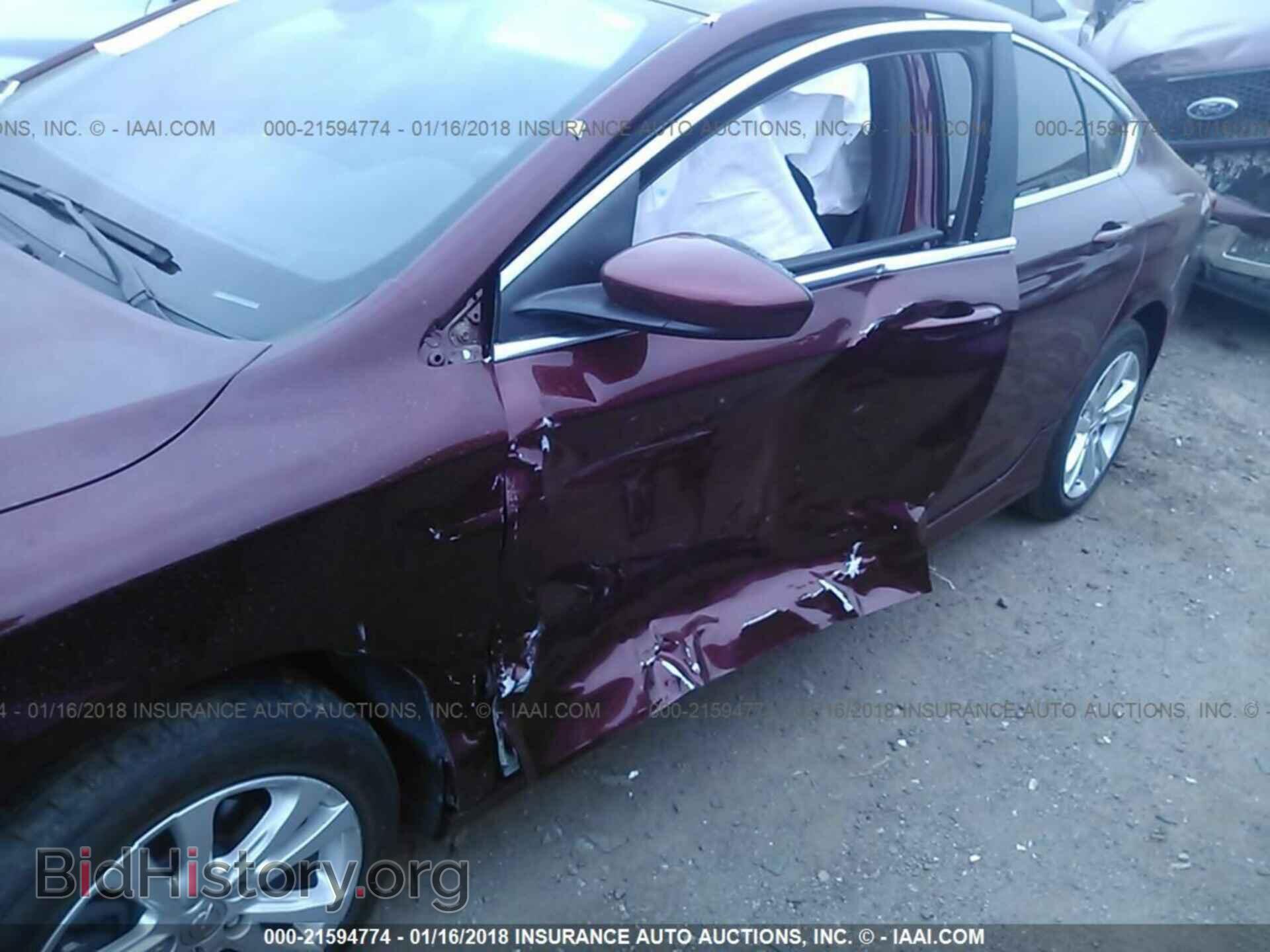 2016 Chrysler 200 - VIN: 1C3CCCAB2GN132541 - Photo 6