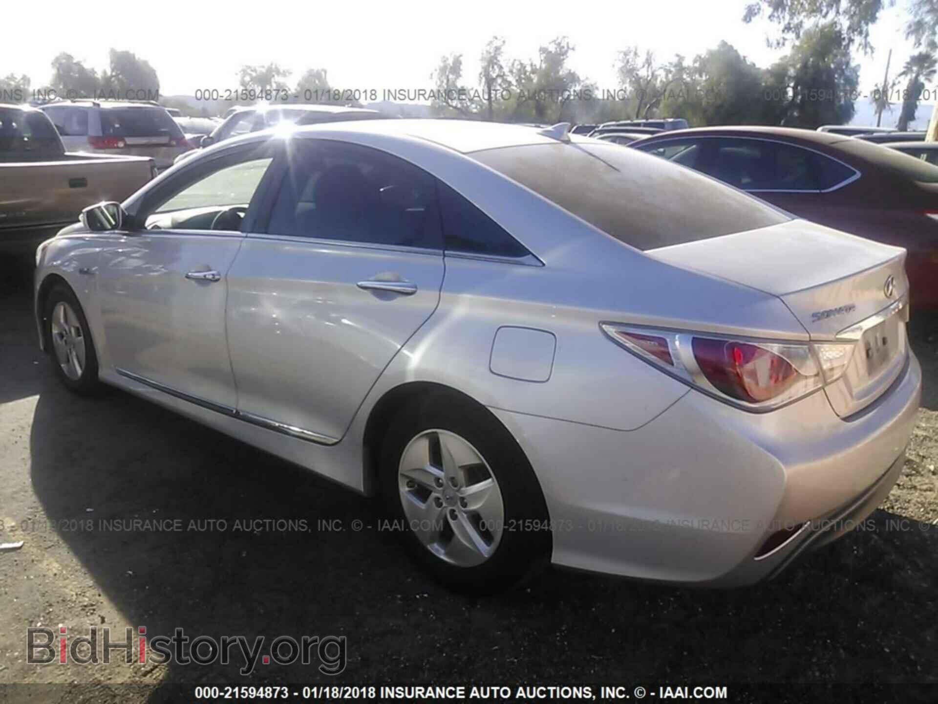 2012 Hyundai Sonata - VIN: KMHEC4A44CA035088 - Фото 3