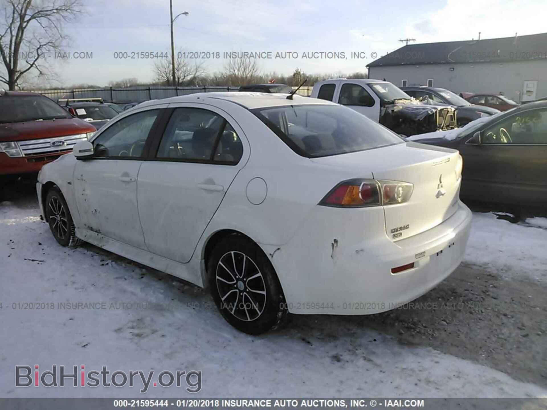 2017 Mitsubishi Lancer - VIN: JA32V2FW2HU003681 - Фото 3