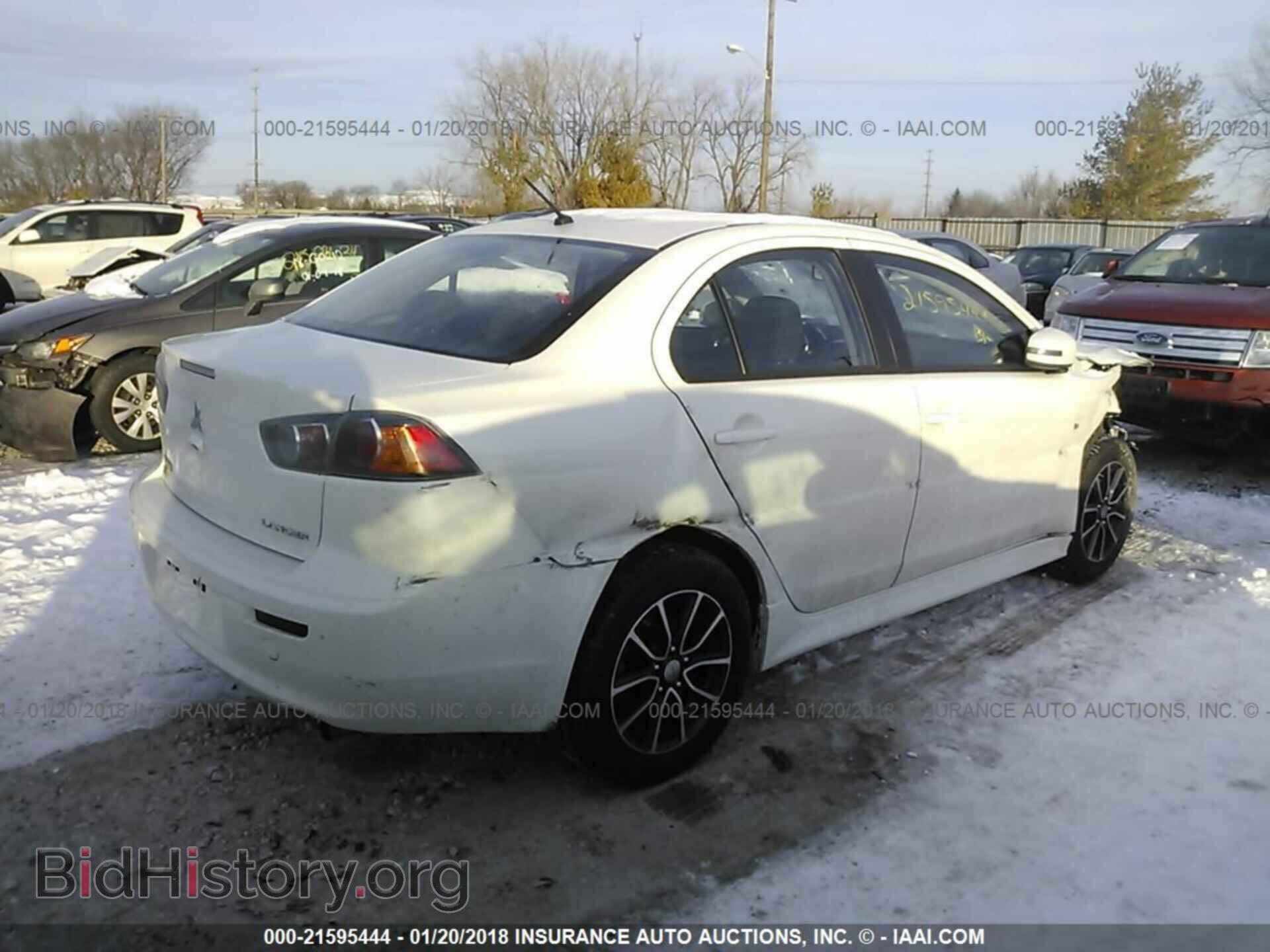2017 Mitsubishi Lancer - VIN: JA32V2FW2HU003681 - Фото 4