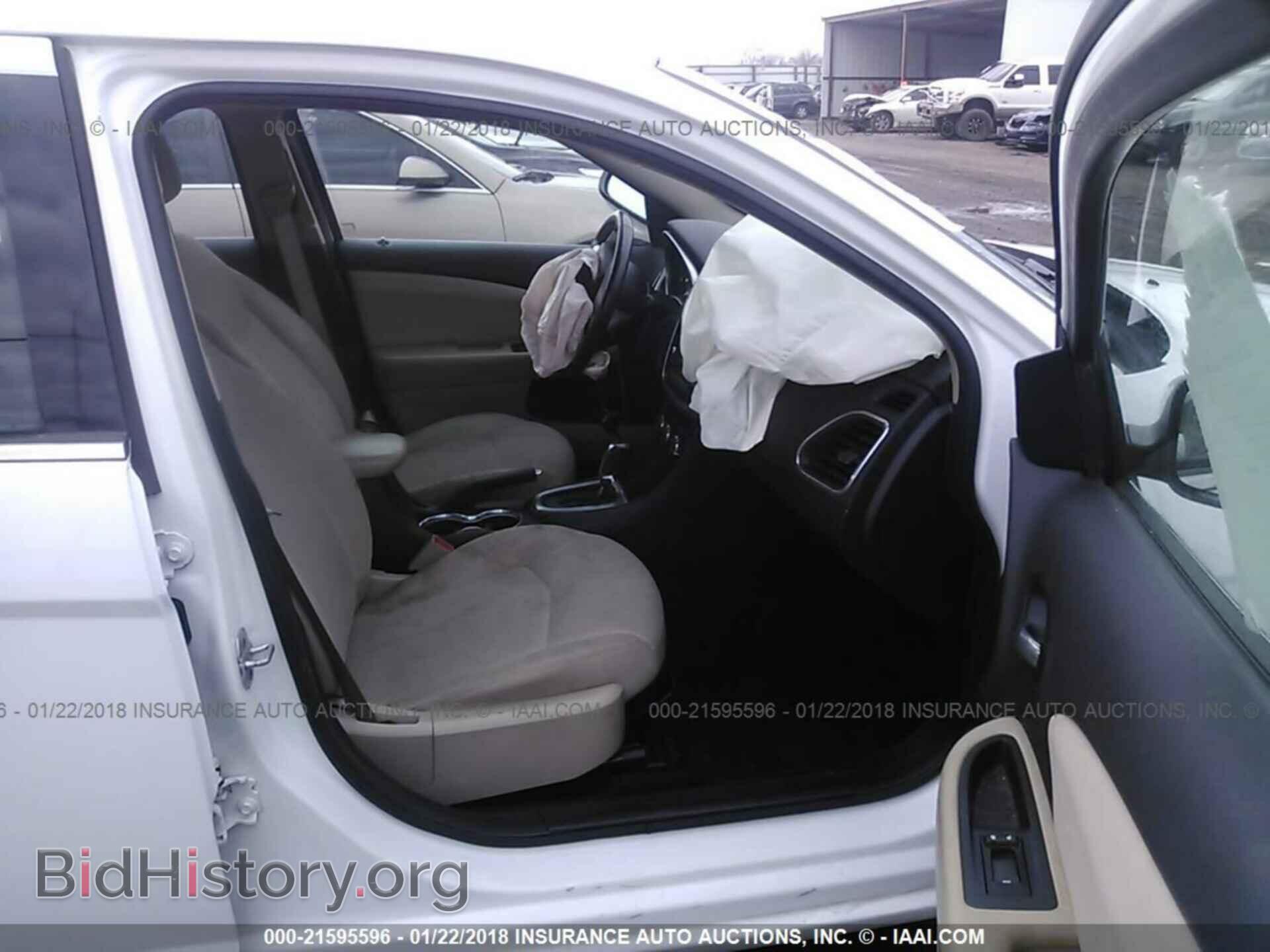 2012 Chrysler 200 - VIN: 1C3CCBBB1CN211508 - Photo 5