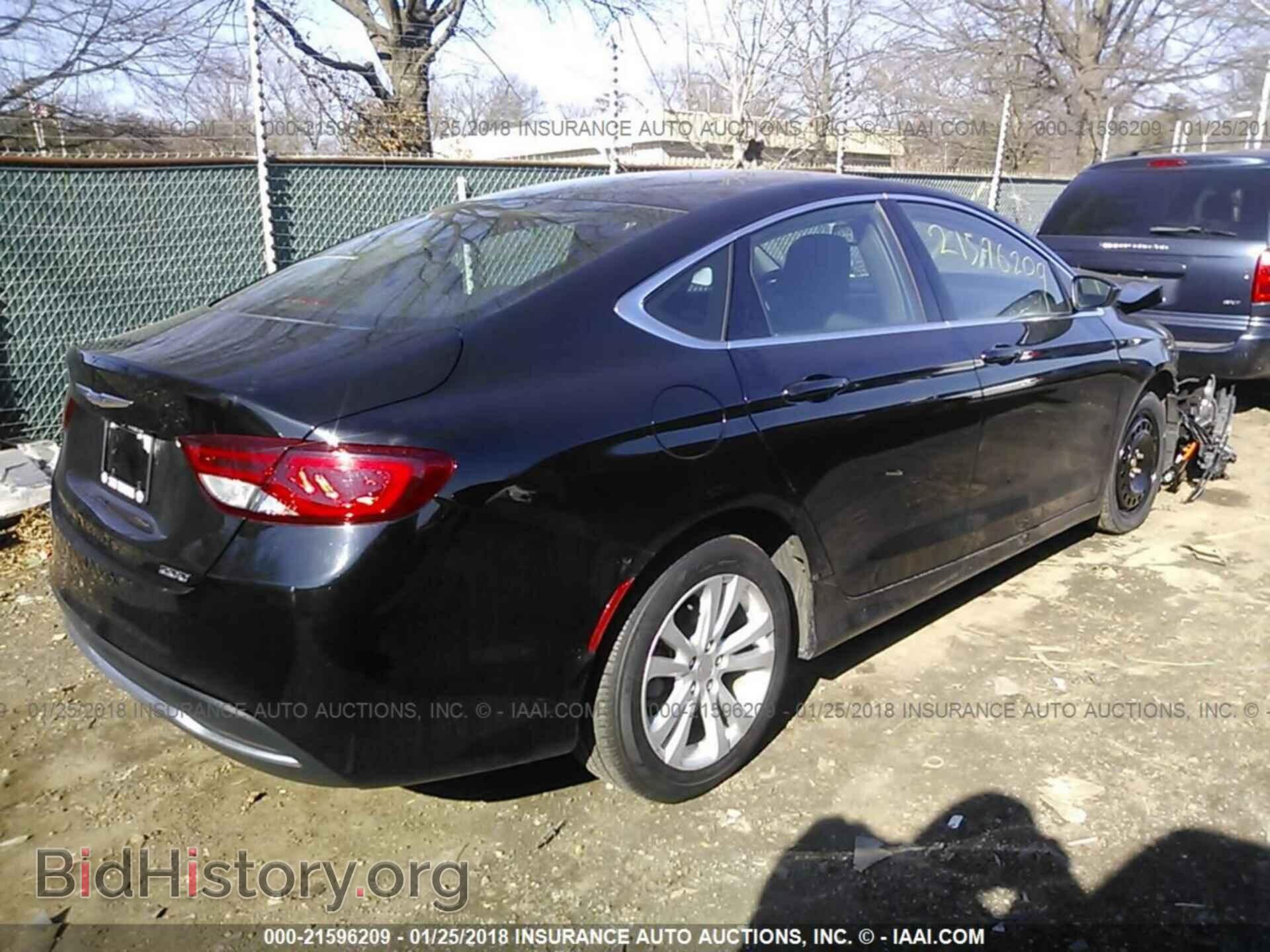 2015 Chrysler 200 - VIN: 1C3CCCAB5FN751357 - Photo 4