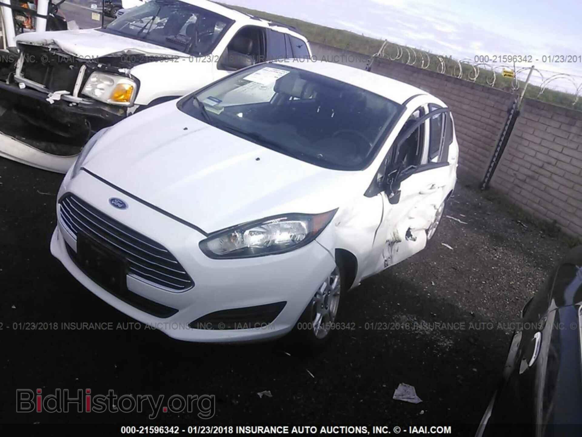 2016 Ford Fiesta - VIN: 3FADP4EJ3GM141518 - Фото 2