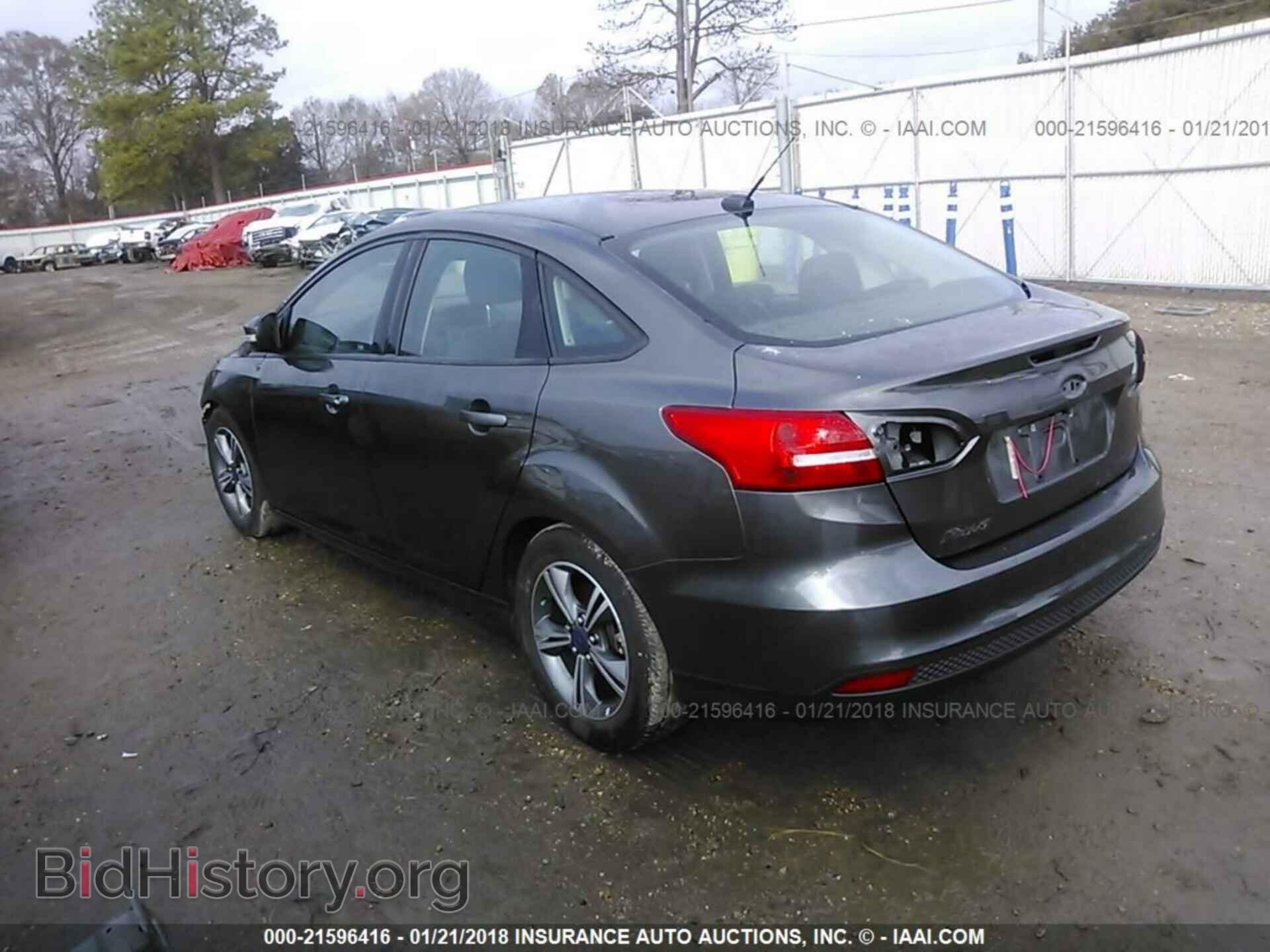 2016 Ford Focus - VIN: 1FADP3FE7GL201278 - Фото 3
