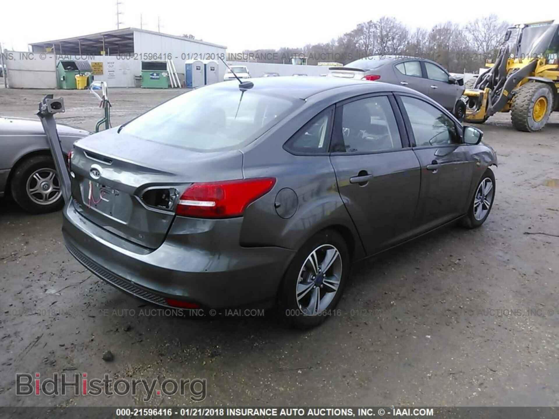 2016 Ford Focus - VIN: 1FADP3FE7GL201278 - Фото 4