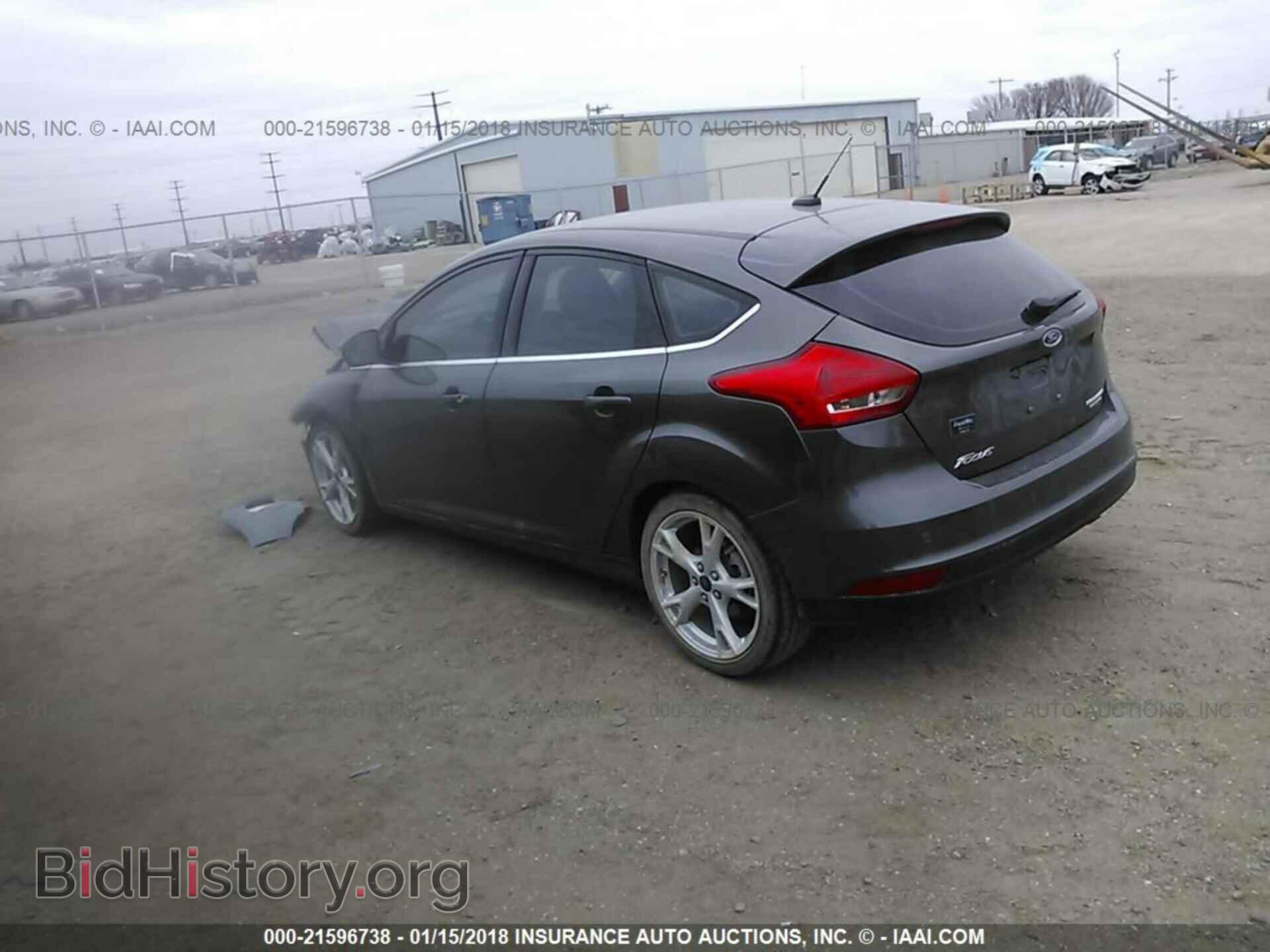2015 Ford Focus - VIN: 1FADP3N23FL374544 - Photo 3