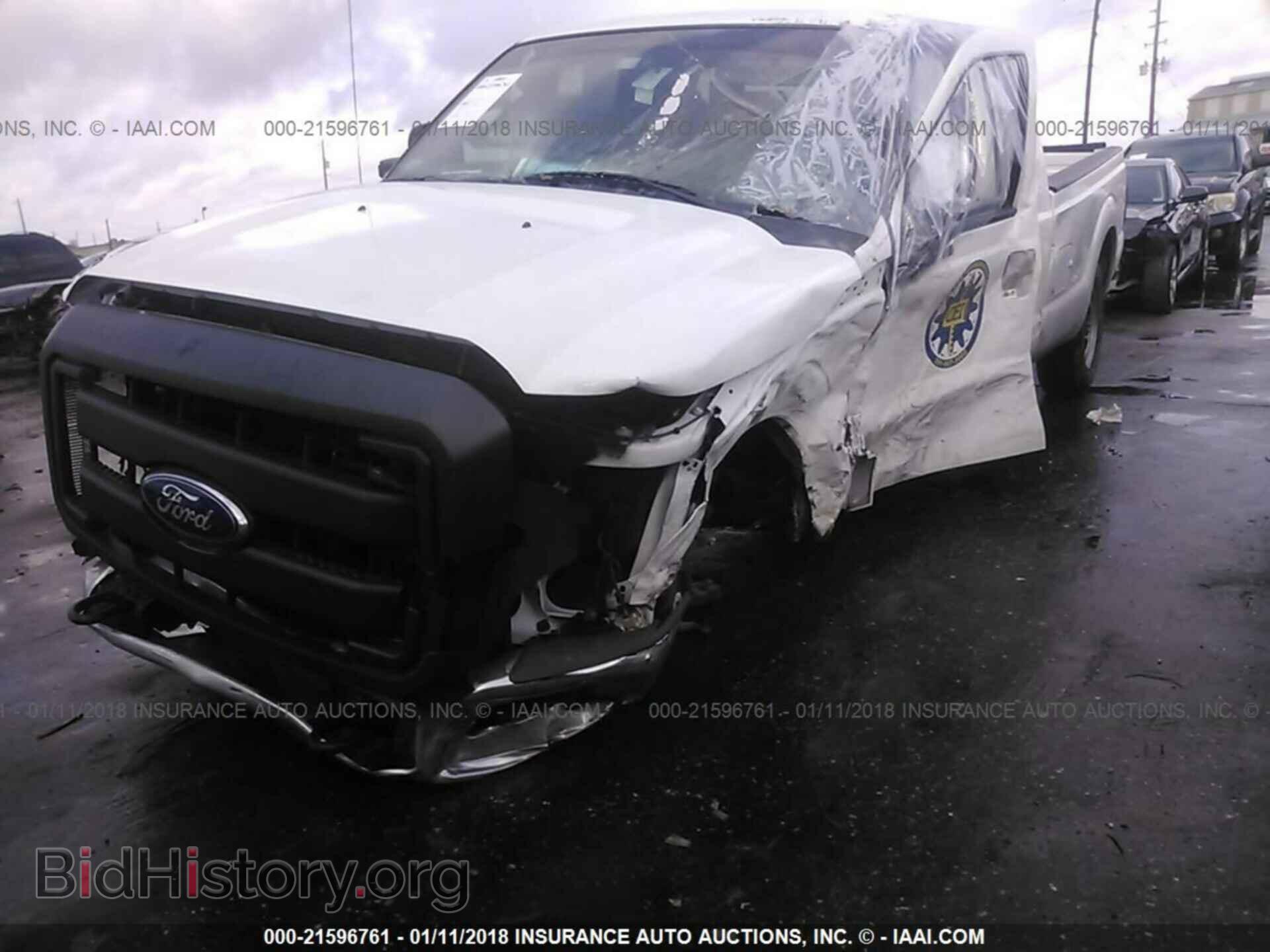 2015 Ford F250 - VIN: 1FT7X2A69FEA32711 - Фото 2