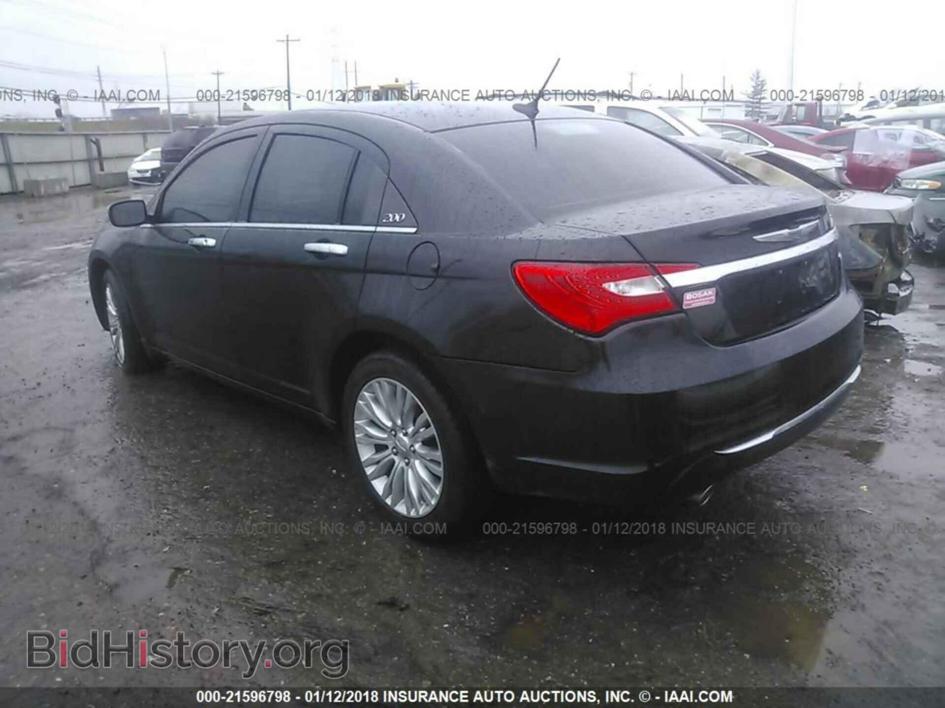 2013 Chrysler 200 - VIN: 1C3CCBCG6DN521116 - Photo 3