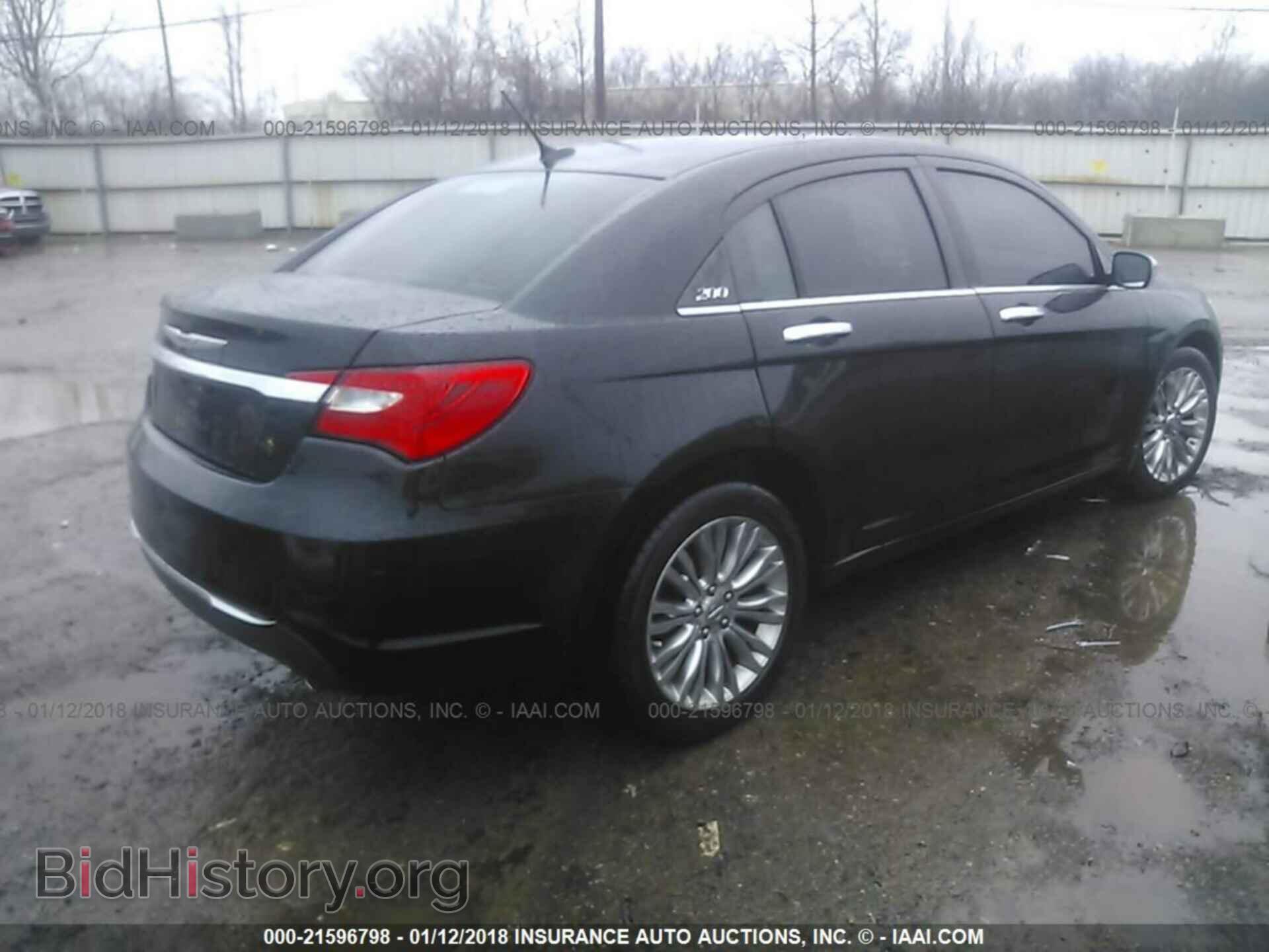 2013 Chrysler 200 - VIN: 1C3CCBCG6DN521116 - Photo 4