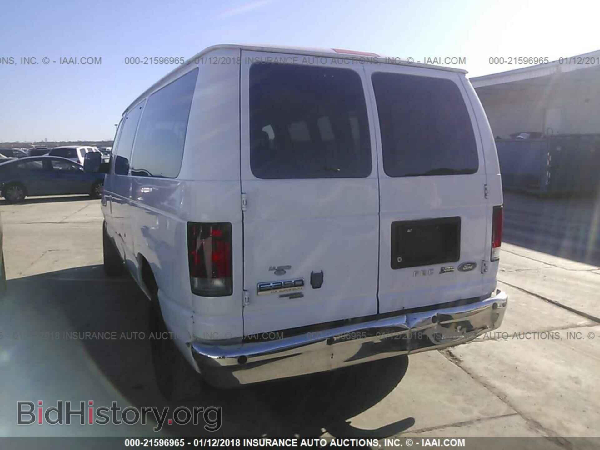 2011 Ford Econoline - VIN: 1FBNE3BL8BDB02811 - Photo 3