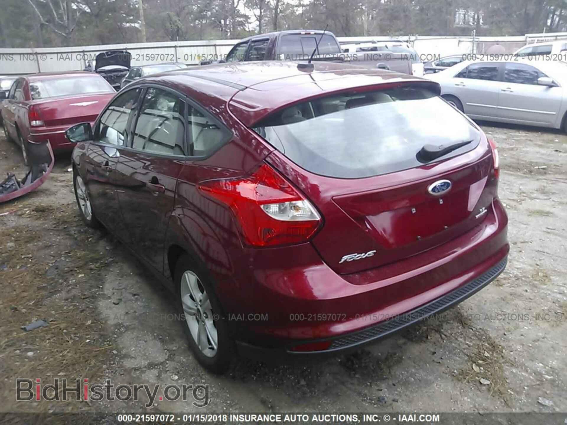 2014 Ford Focus - VIN: 1FADP3K22EL460334 - Photo 3
